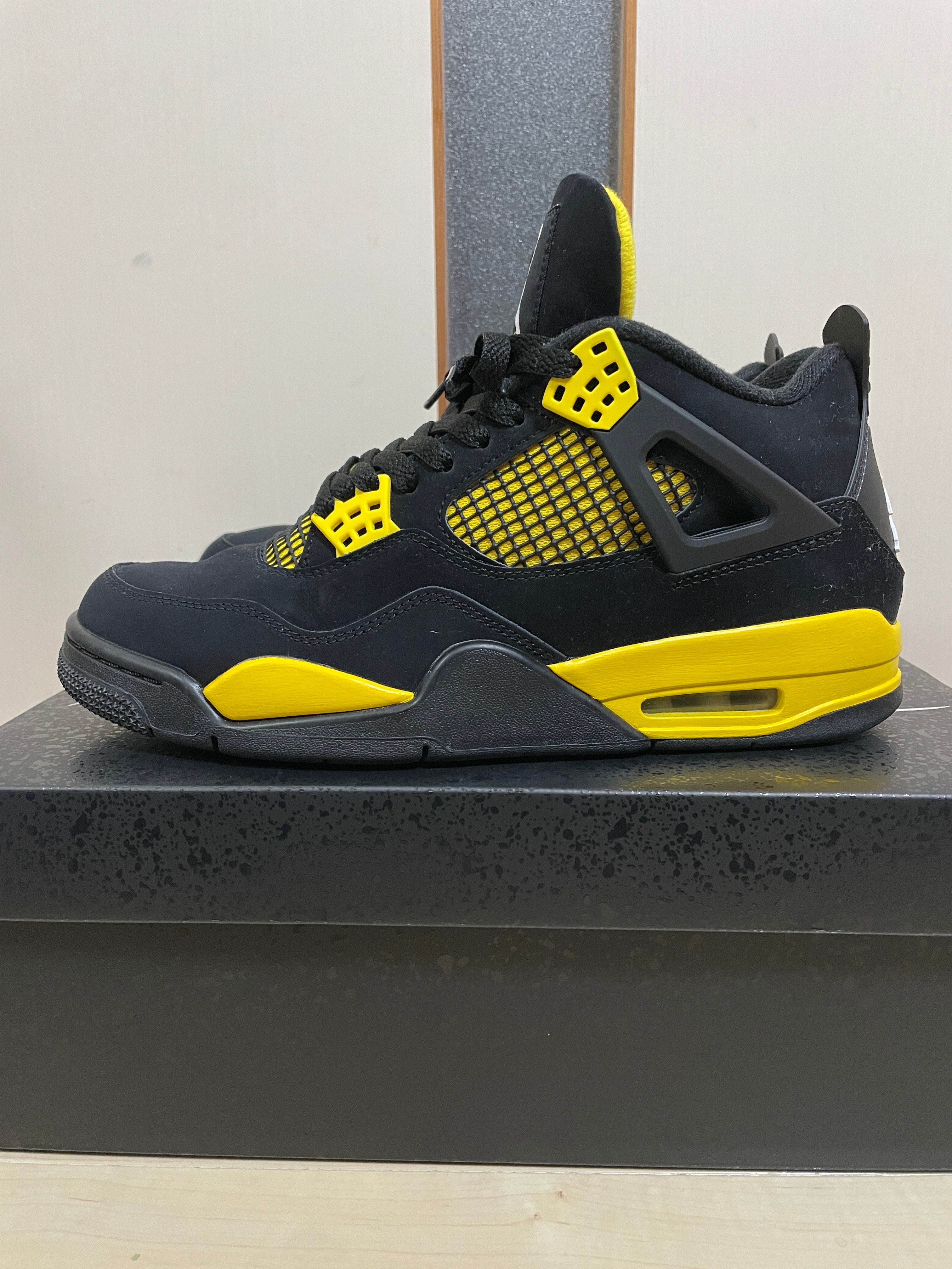 Nike Air Jordan 4 Retro "Thunder"(2023)