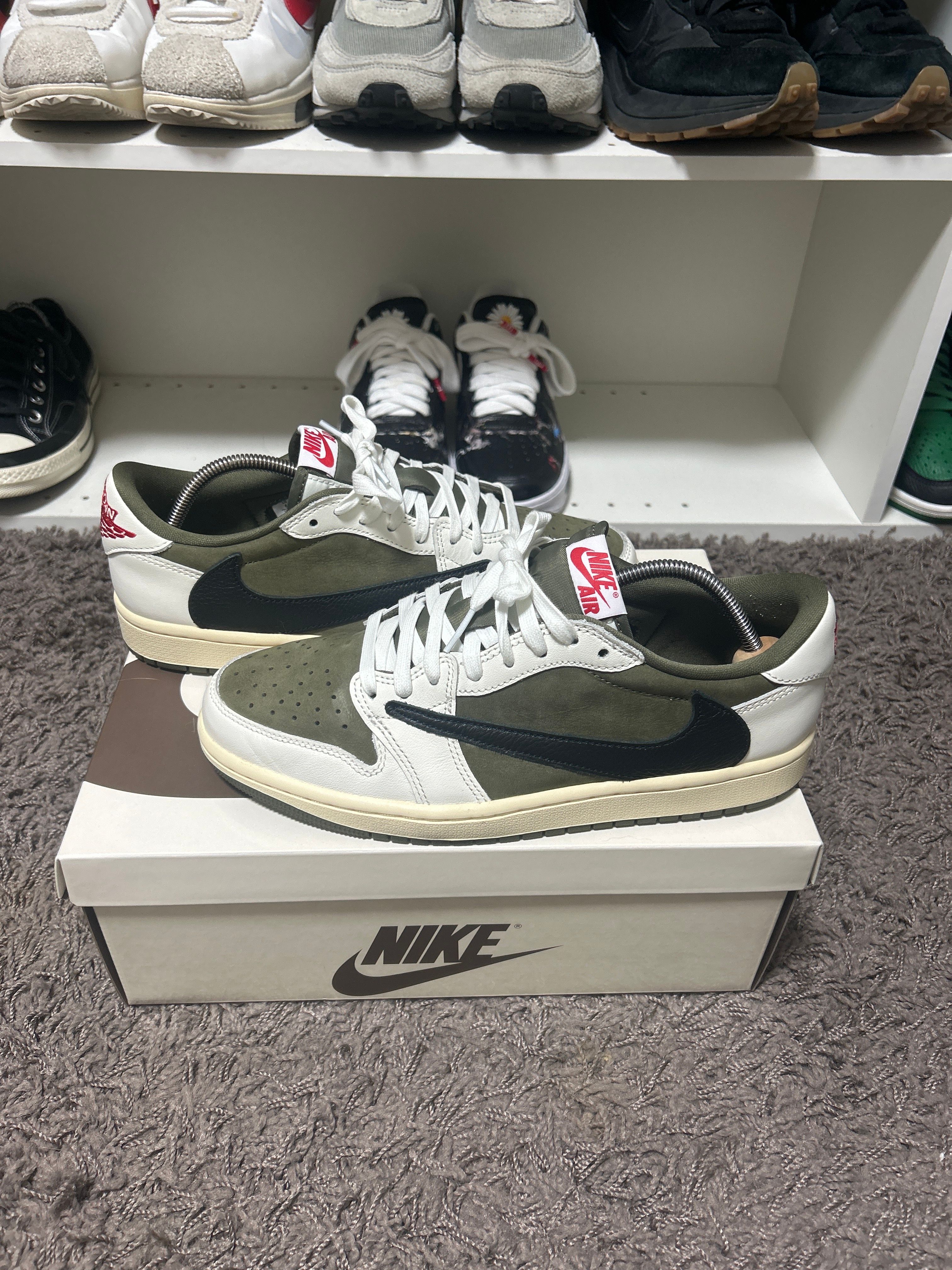Travis Scott × Nike Air Jordan 1 Low OG SP "Reverse Olive"