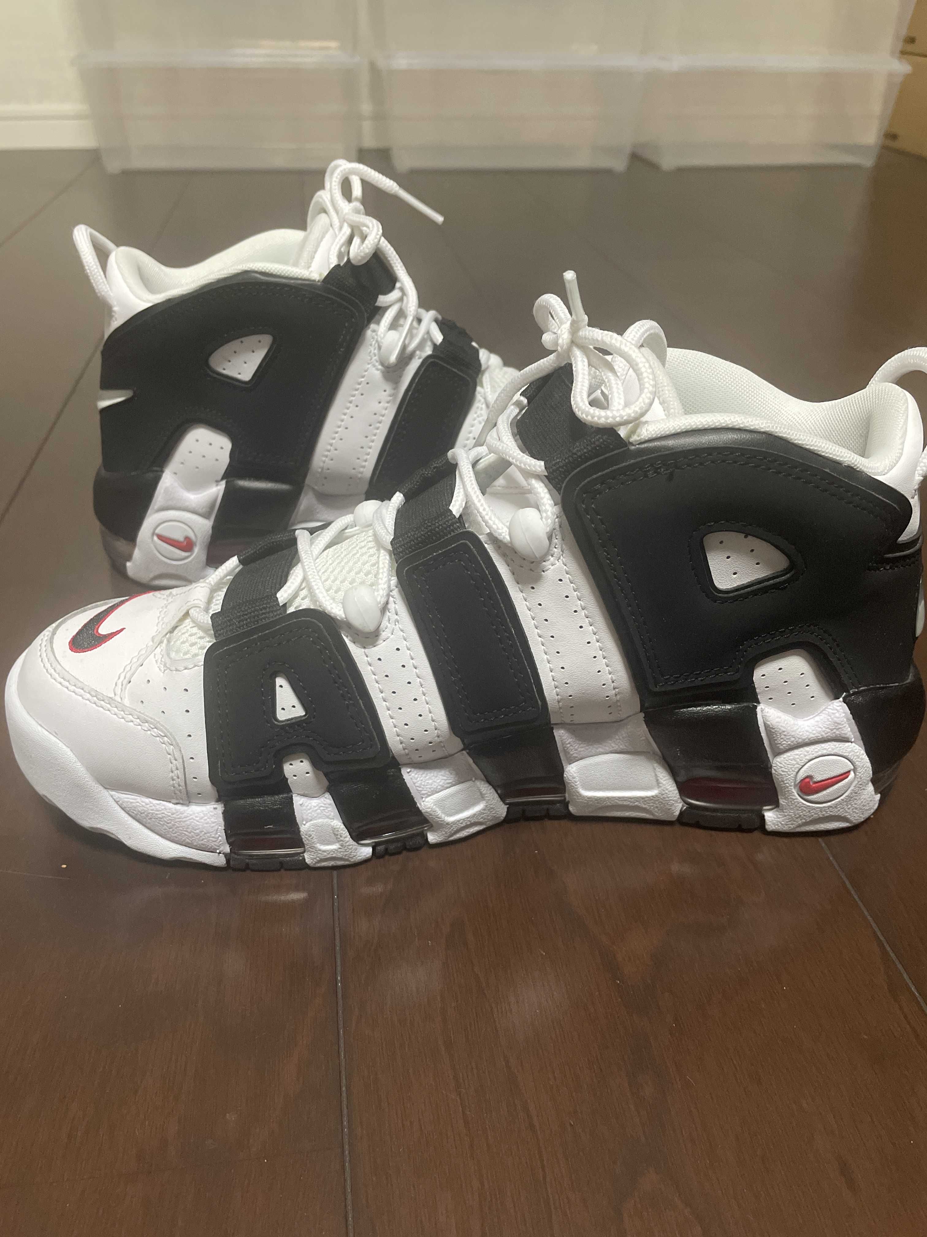 NIKE AIR MORE UPTEMPO "WHITE/BLACK/UNIVERSITY RED"(2020)