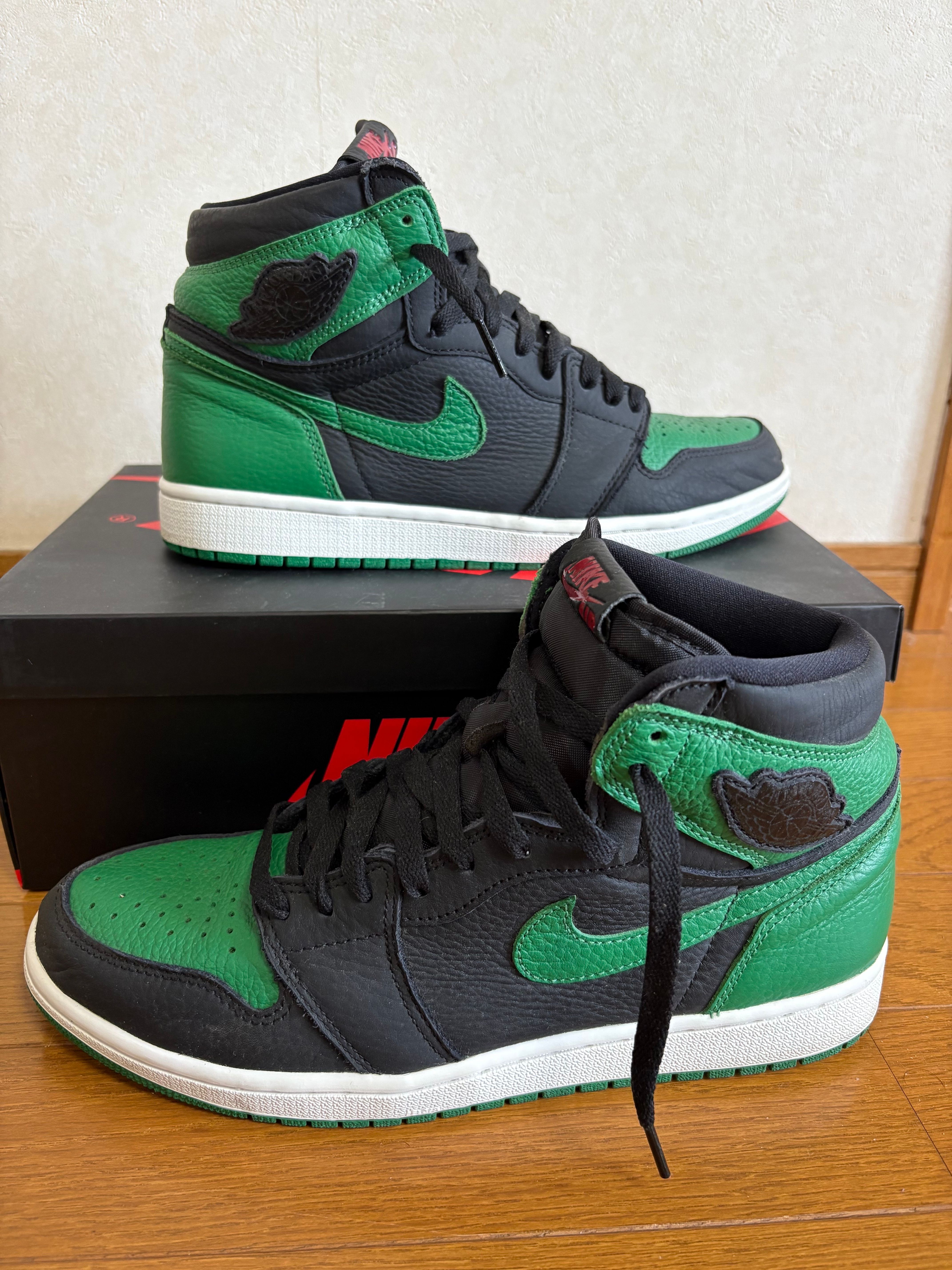 Nike Air Jordan 1 Retro High OG "Black/Pine Green" (2020)