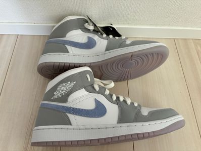 Nike Women's Air Jordan 1 Mid "Wolf Grey"