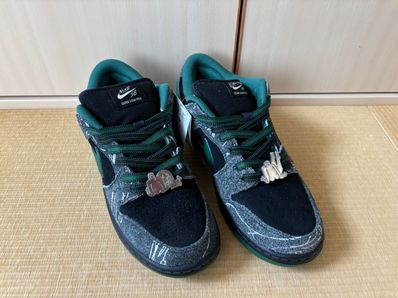 There Skateboards × Nike SB Dunk Low Pro "Anthracite and Gorge Green"