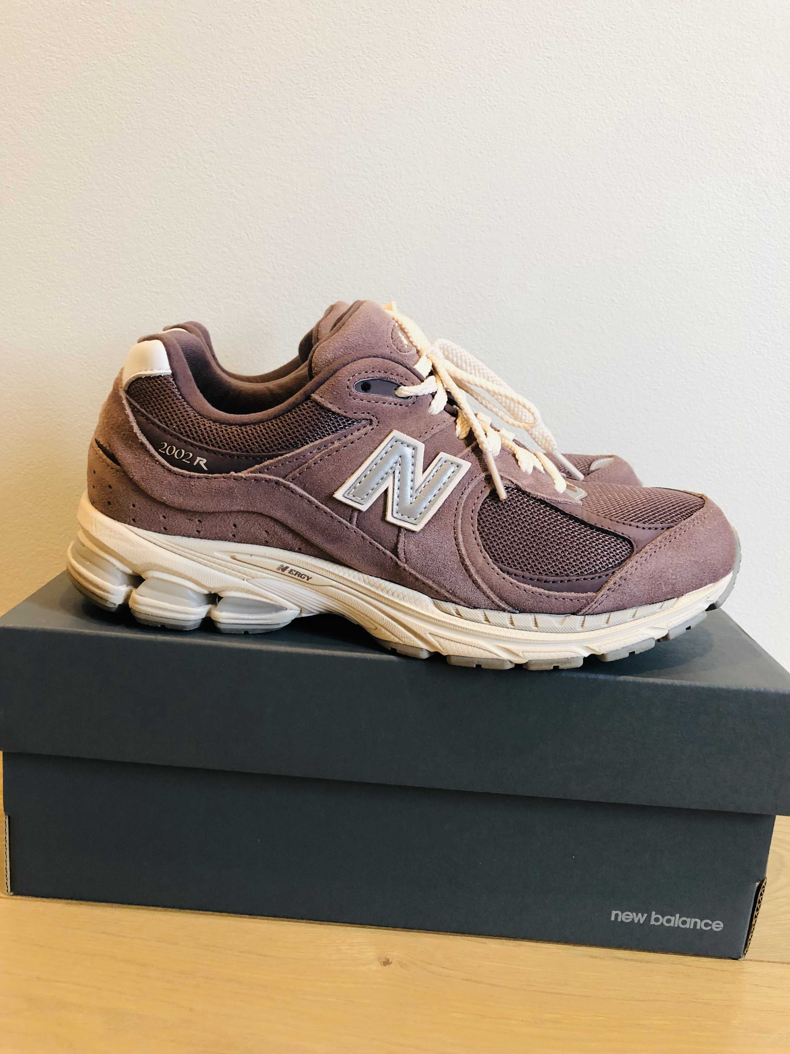 New Balance 2002R "Black Fig"