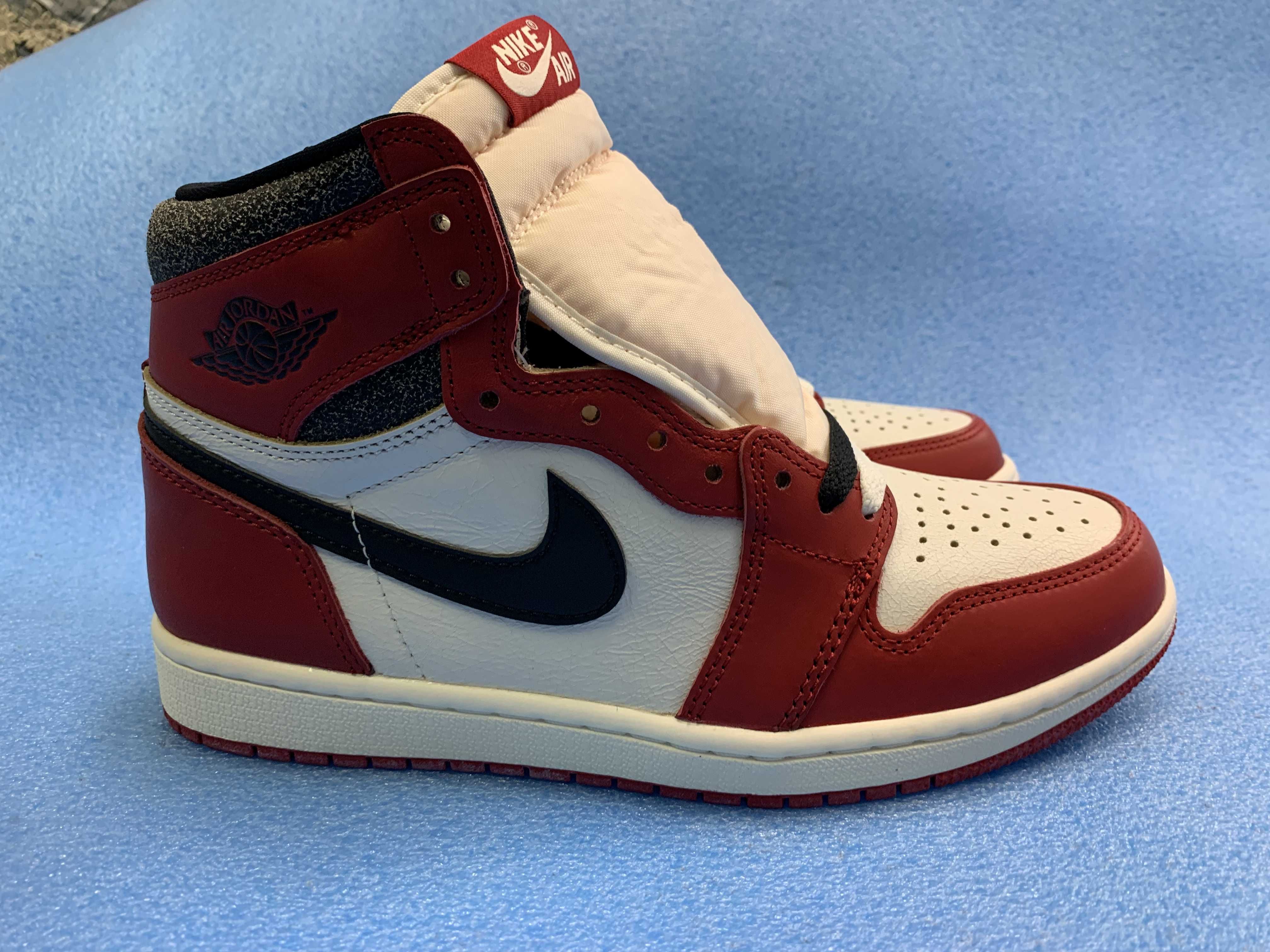 Nike Air Jordan 1 High OG "Lost & Found/Chicago"