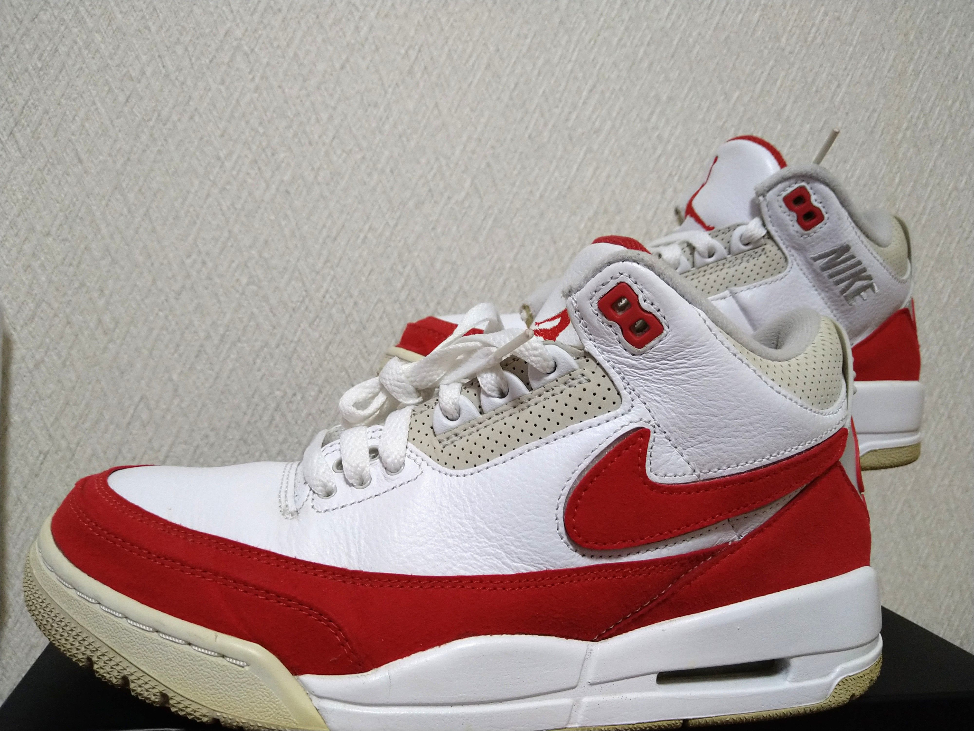 Nike Air Jordan 3 Retro "Tinker White/University Red"