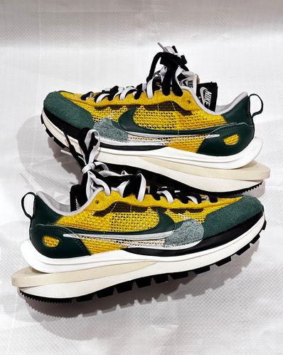 sacai × Nike Vapor Waffle "Tour Yellow/Stadium Green-Sail"