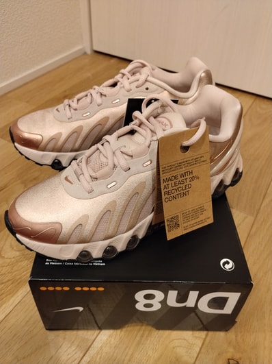 Nike Women's Air Max DN8 "Rose Gold"