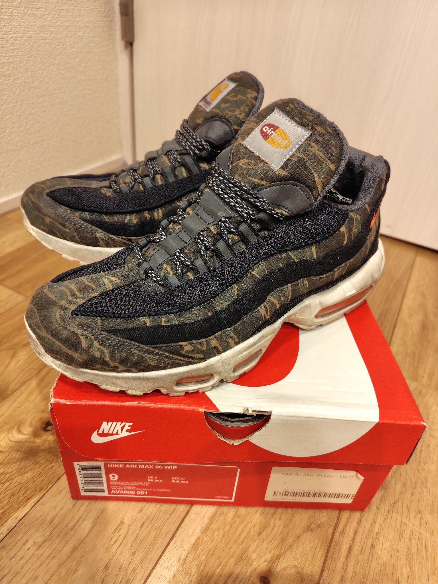 Carhartt WIP × Nike Air Max 95 "Black/Sail/Total Orange"