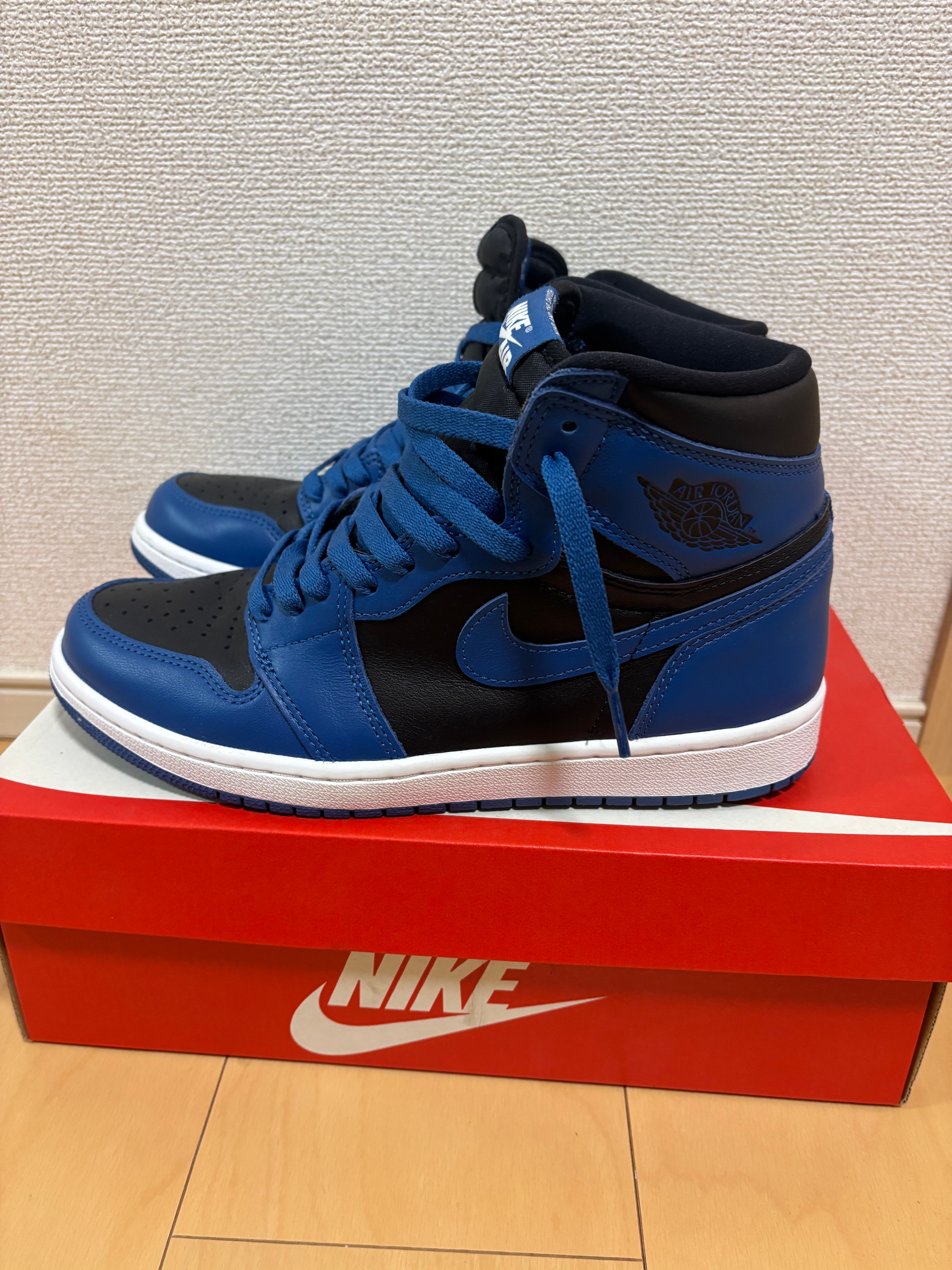 Nike Air Jordan 1 Retro High OG "Dark Marina Blue"