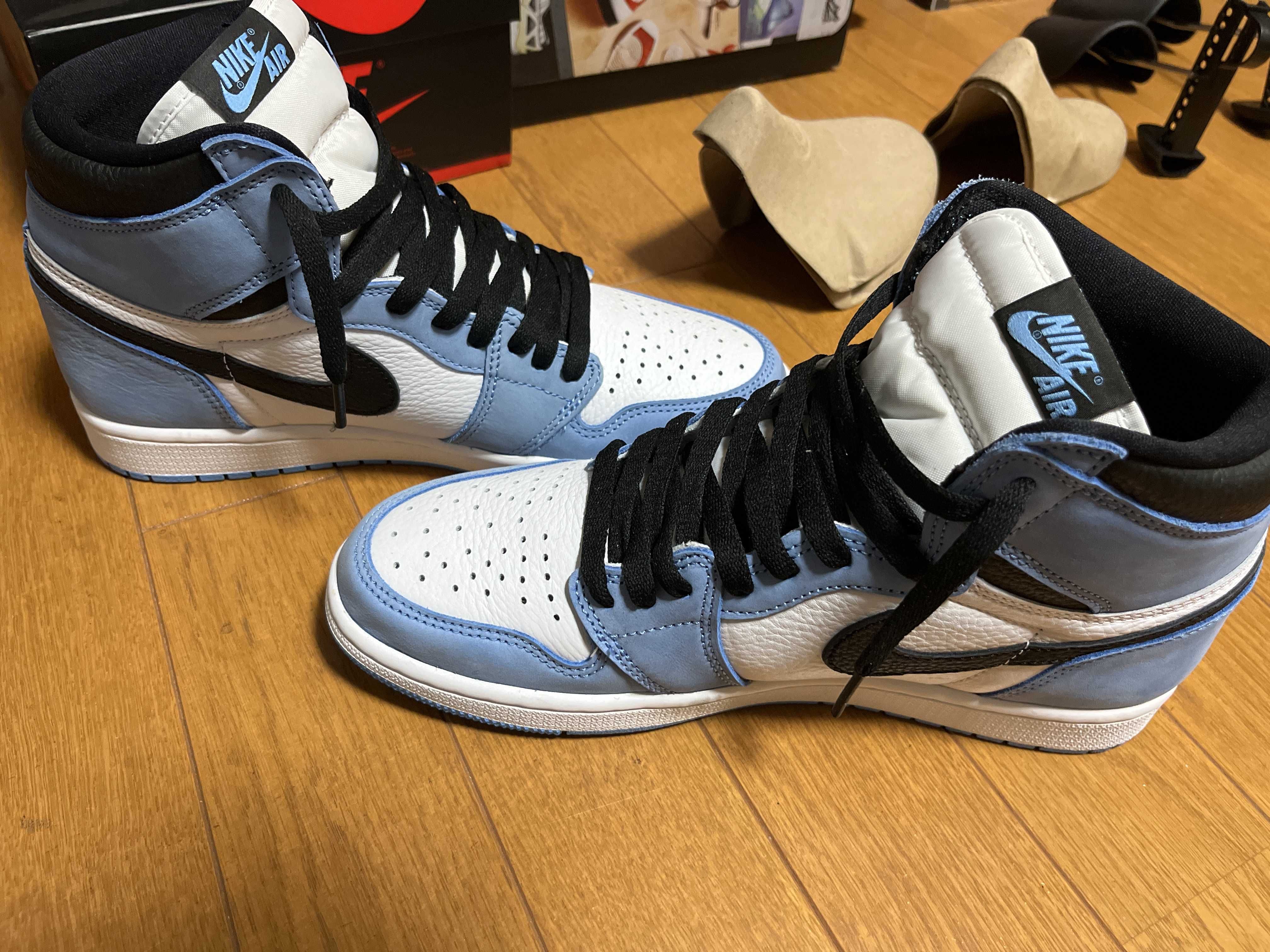 Nike Air Jordan 1 High OG "University Blue"