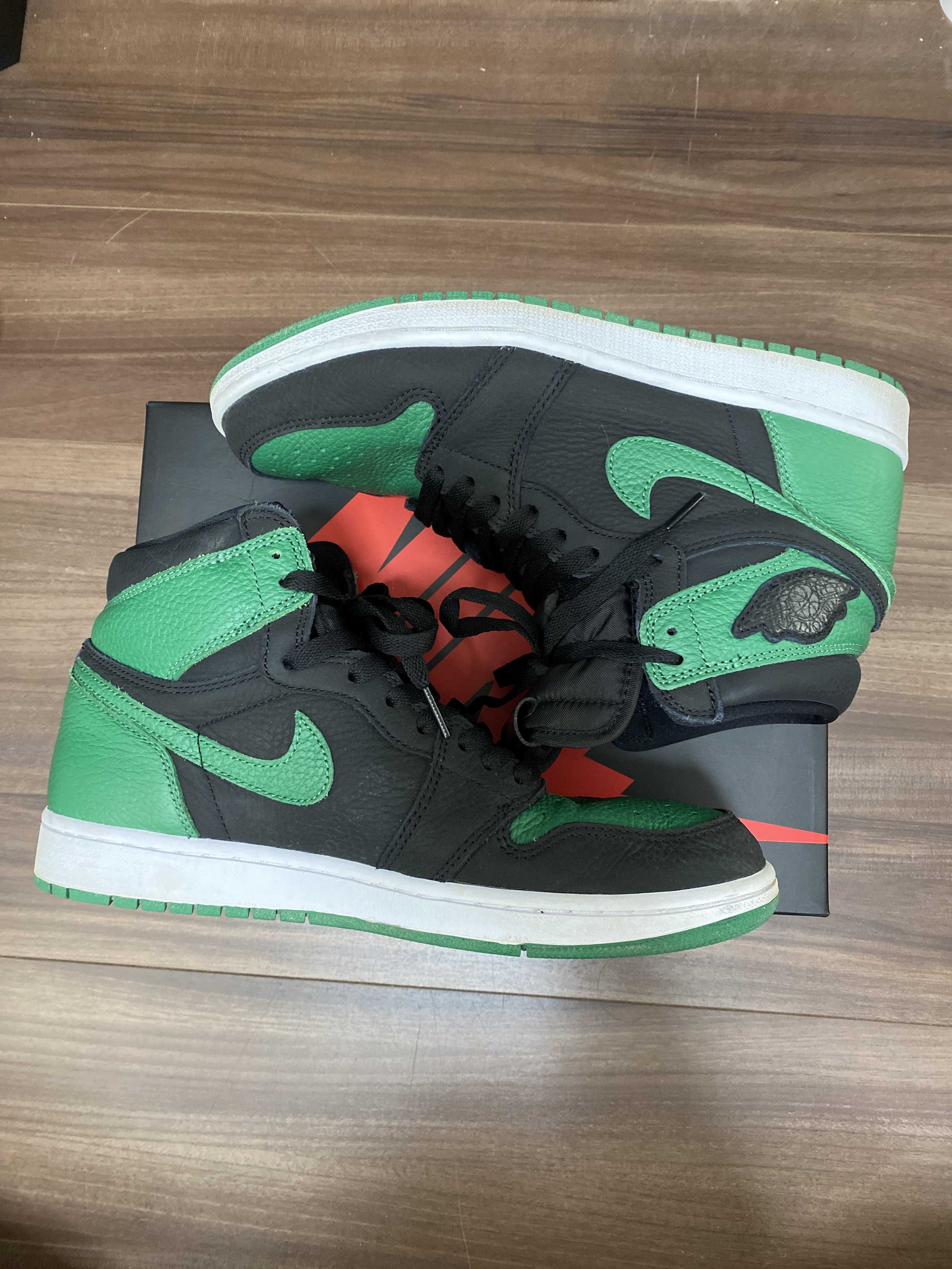 Nike Air Jordan 1 Retro High OG "Black/Pine Green" (2020)