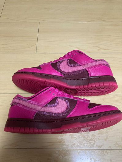 Nike Women's Dunk Low "Valentines Day"