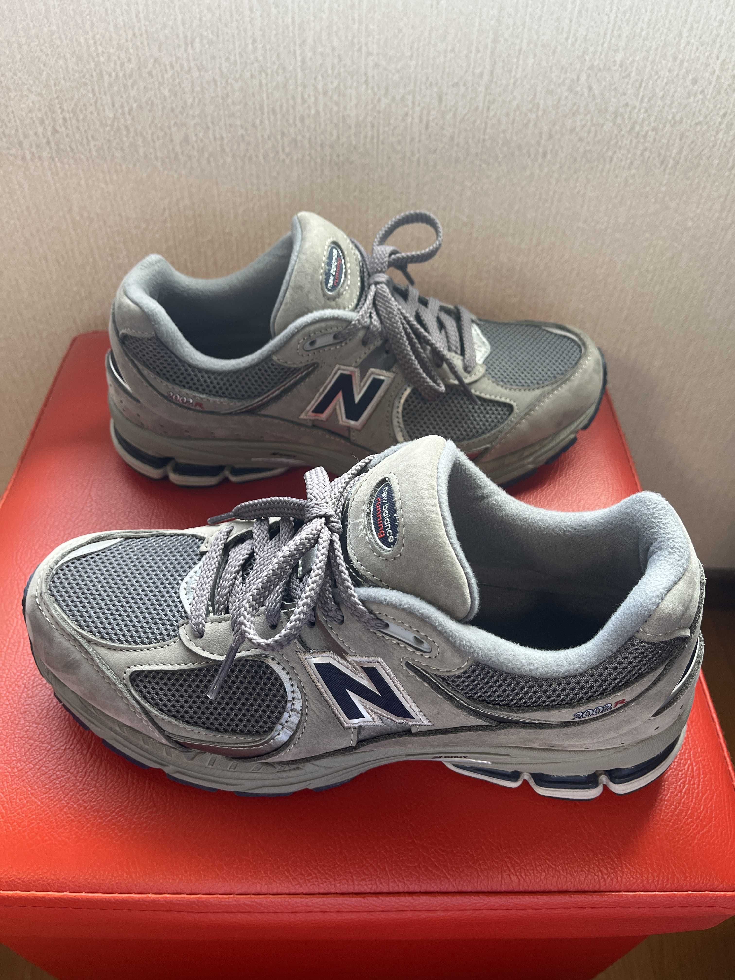 New Balance 2002R "Gray"