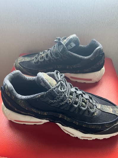 Carharte WIP × Nike Air Max 95 "Black/Sail/Total Orange"