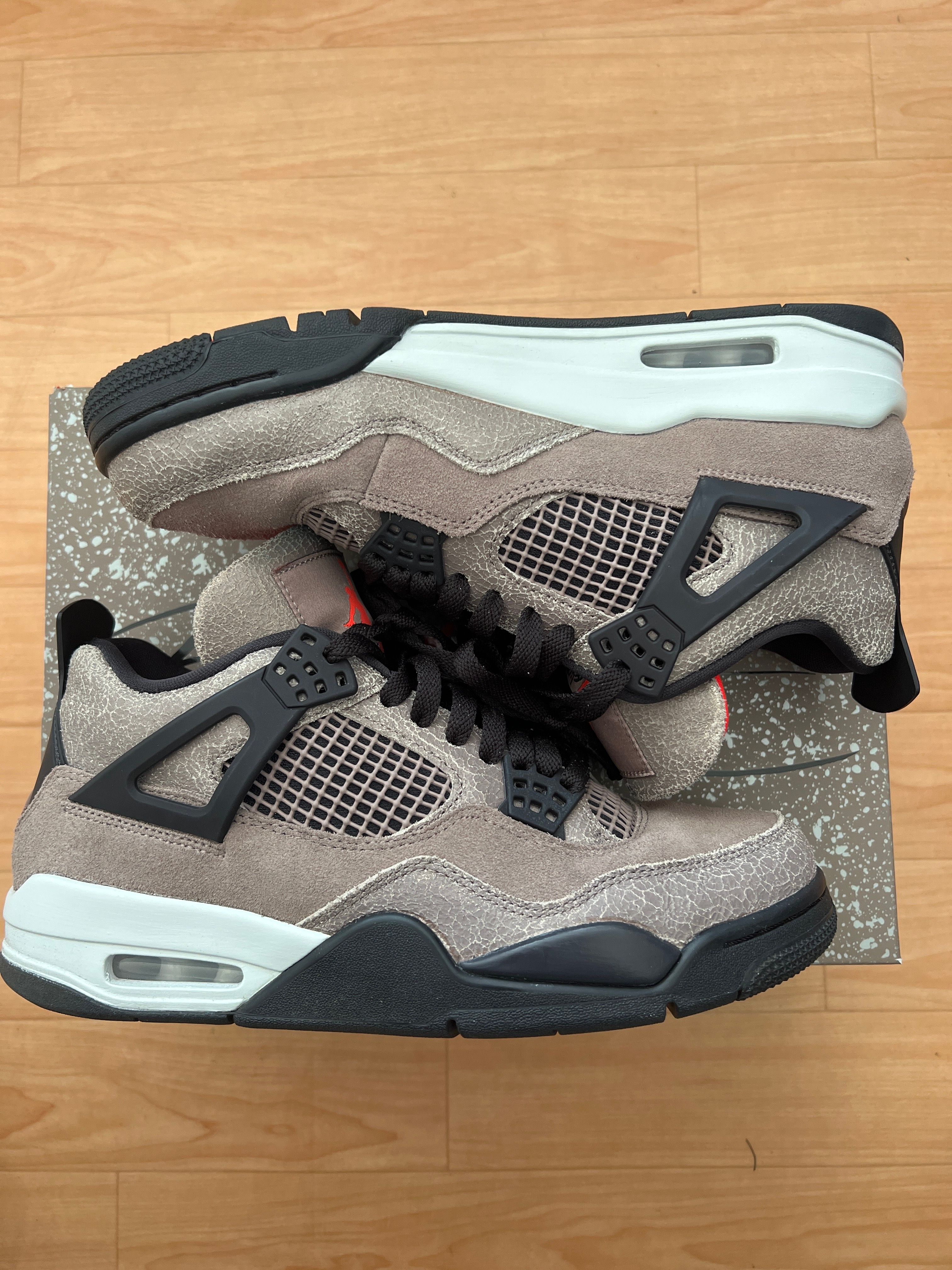 Nike Air Jordan 4 "Taupe Haze"   