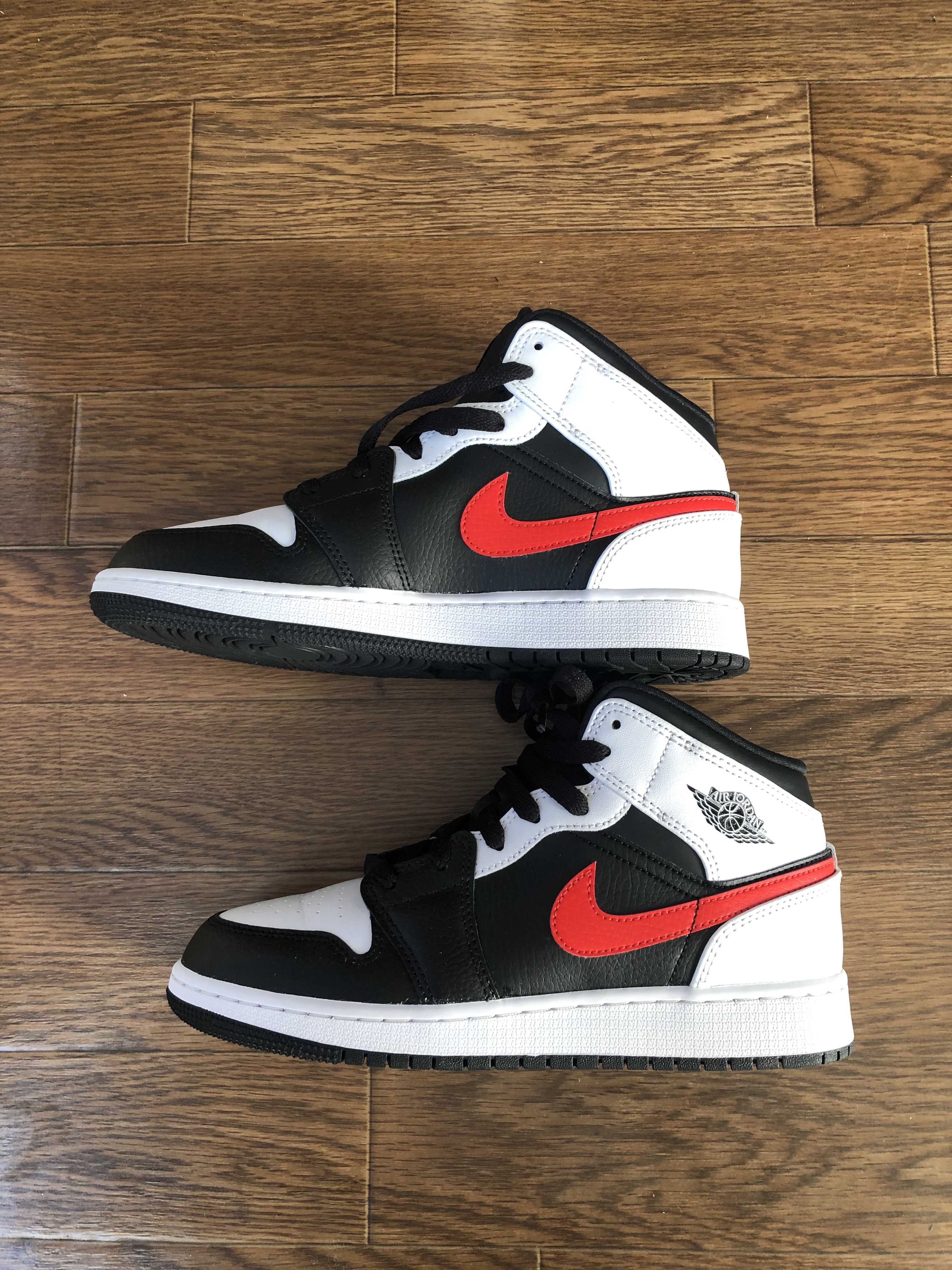 NIKE AIR JORDAN 1 MID GS "BLACK/CHILE RED/WHITE"