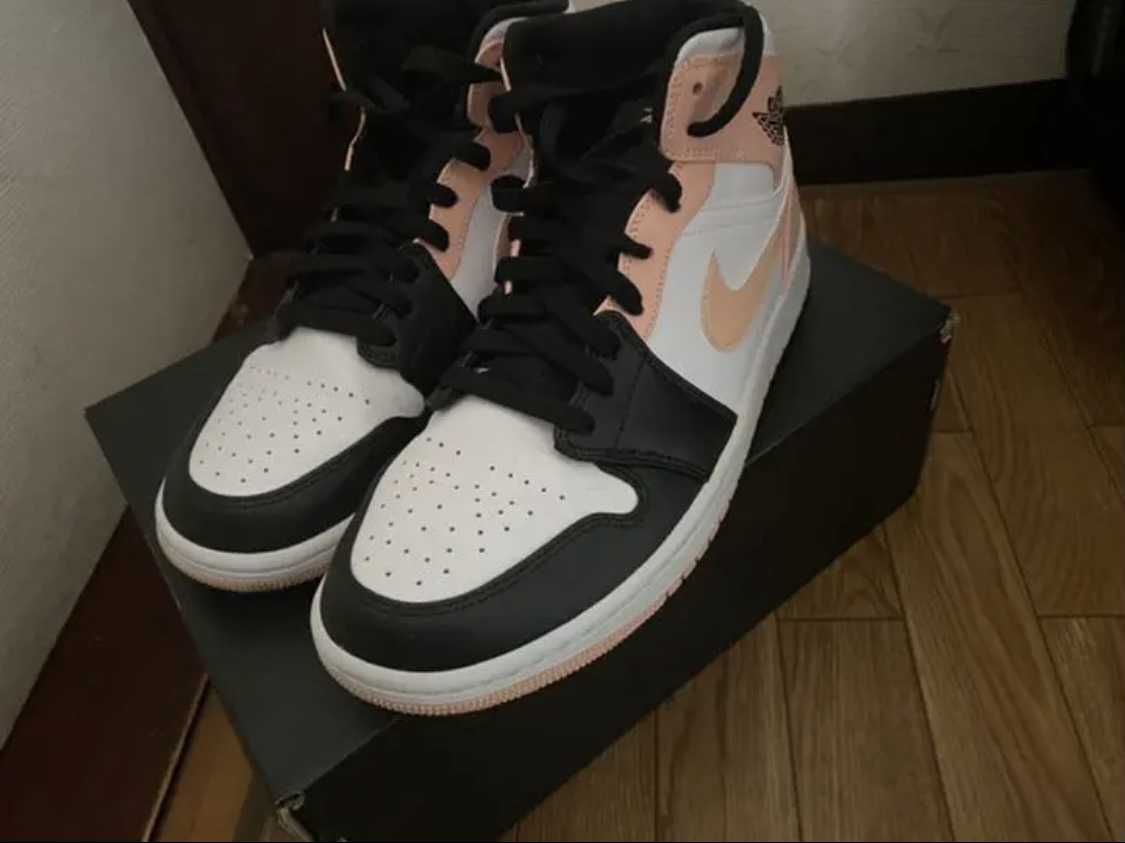 NIKE AIR JORDAN 1 MID "WHITE/BLACK/CRIMSON TINT"