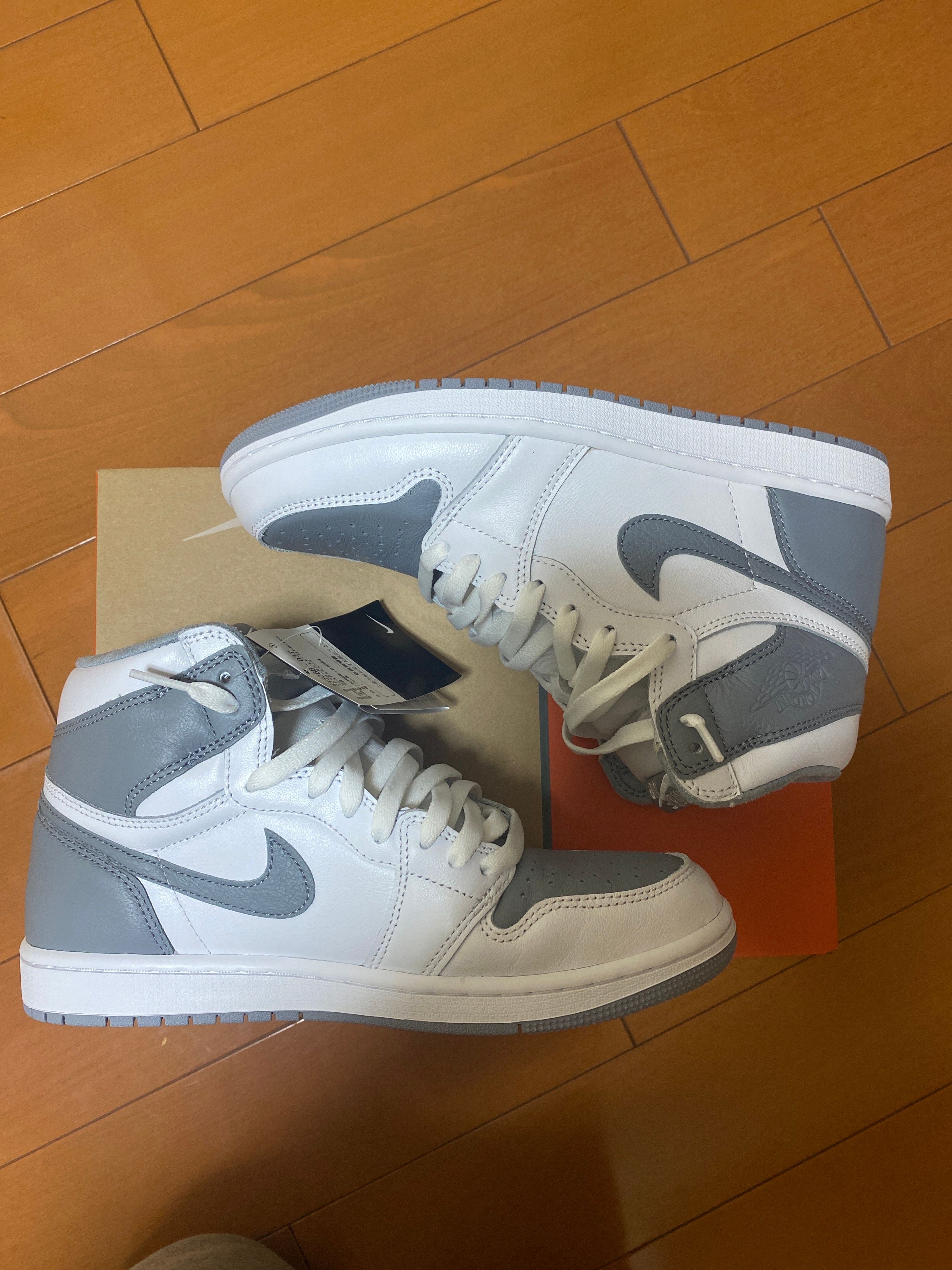 Nike Air Jordan 1 High OG "Stealth"