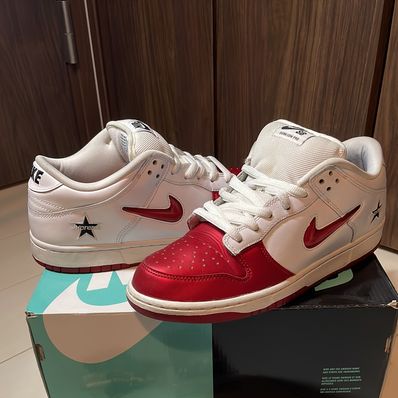 Supreme × Nike Dunk Low "Varsity Red/White"