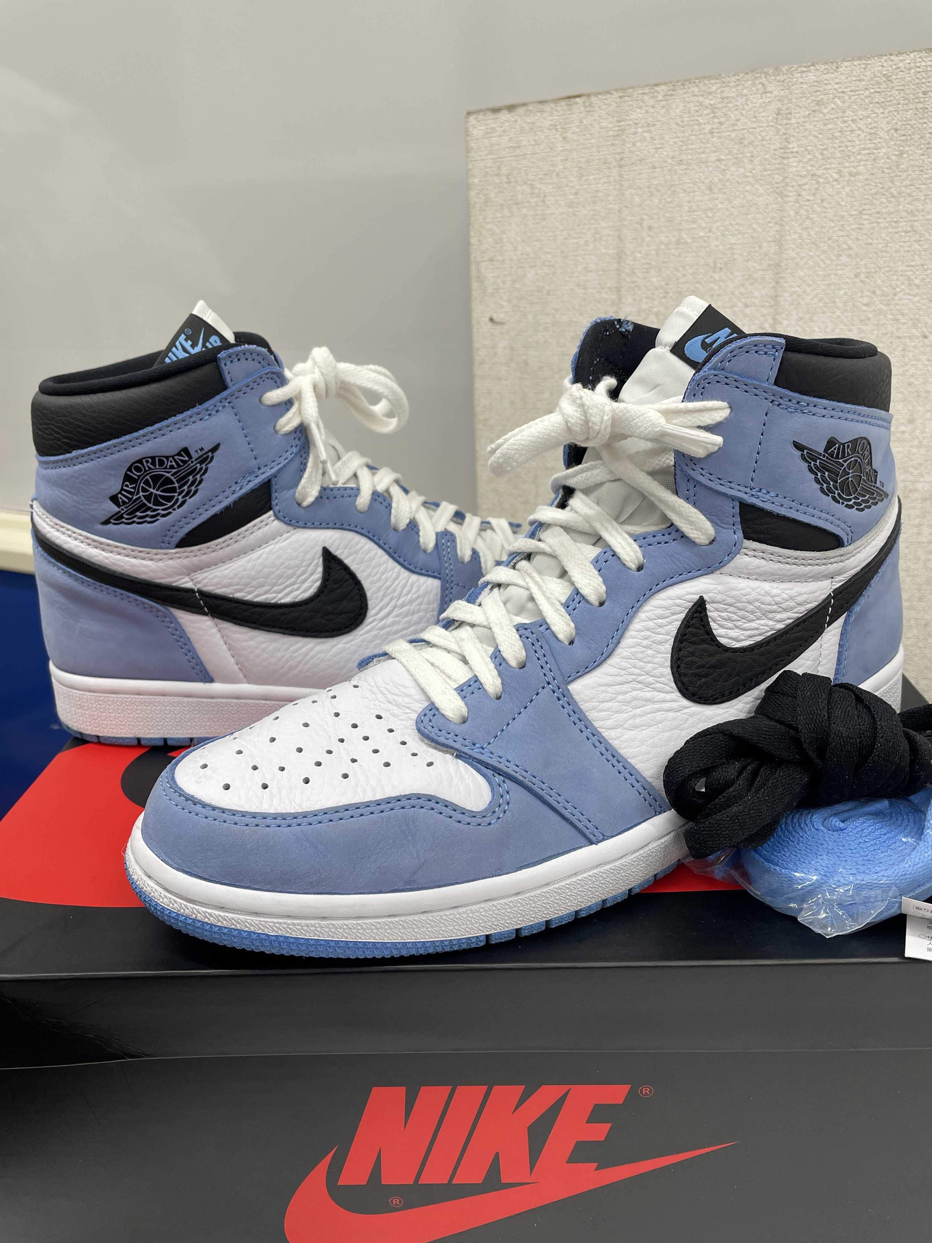 Nike Air Jordan 1 High OG "University Blue"