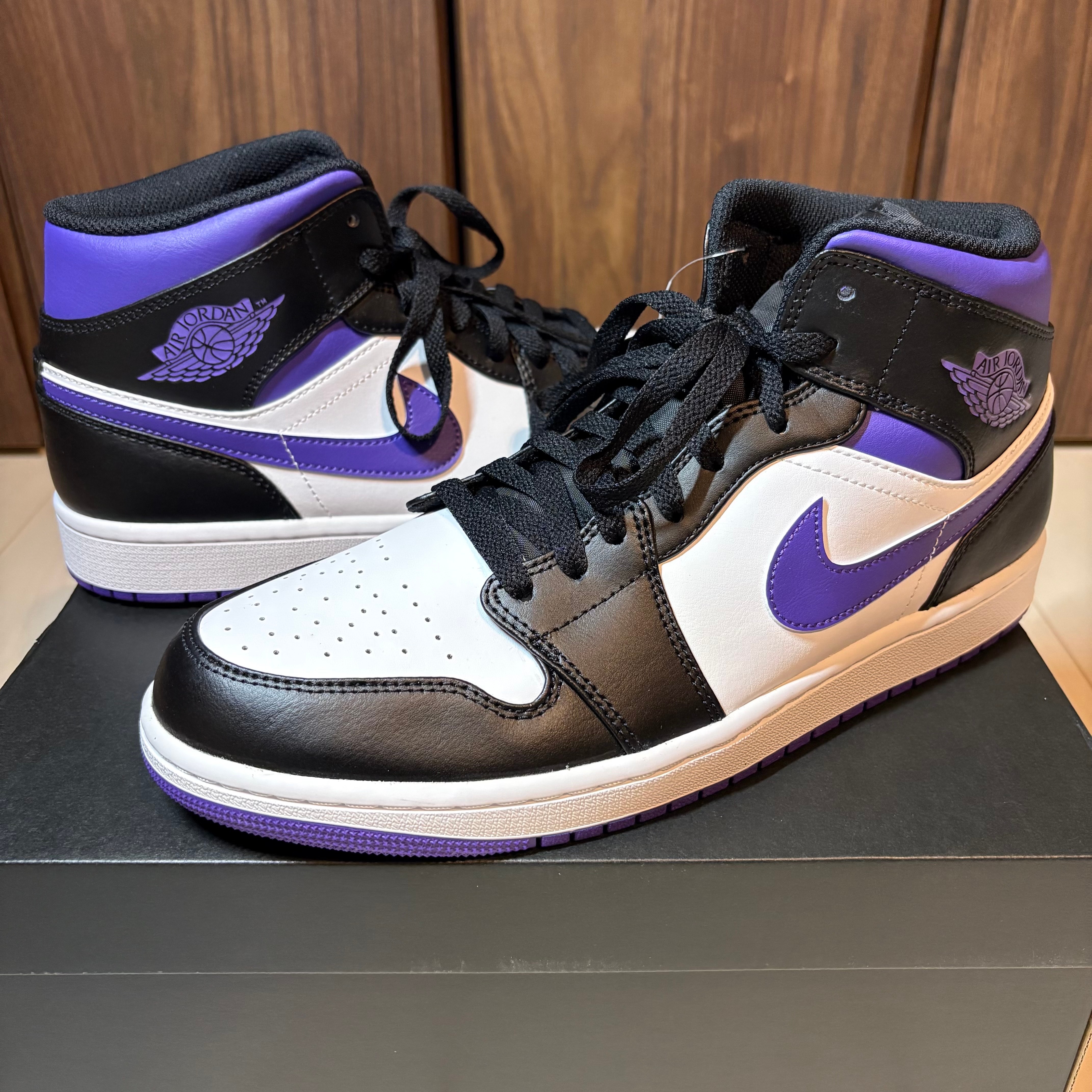 Nike Air Jordan 1 Mid "Black/Court Purple"