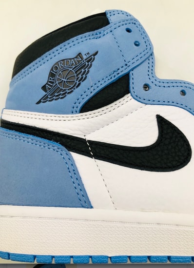Nike Air Jordan 1 High OG "University Blue"