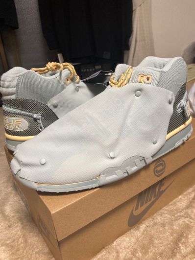 Travis Scott × Nike Air Trainer 1 SP "Grey Haze and Dusty Sage"