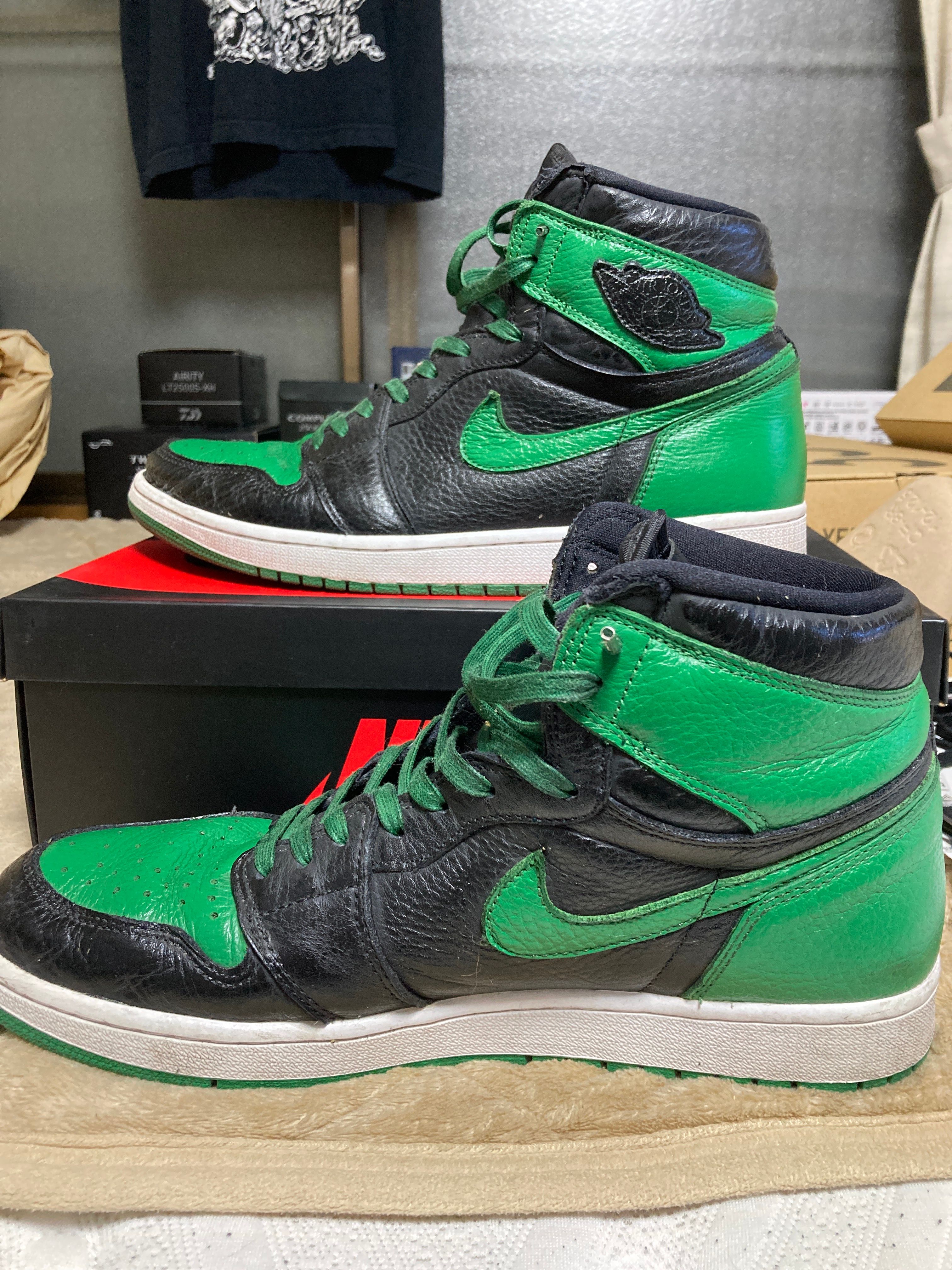 Nike Air Jordan 1 Retro High OG "Black/Pine Green" (2020)      