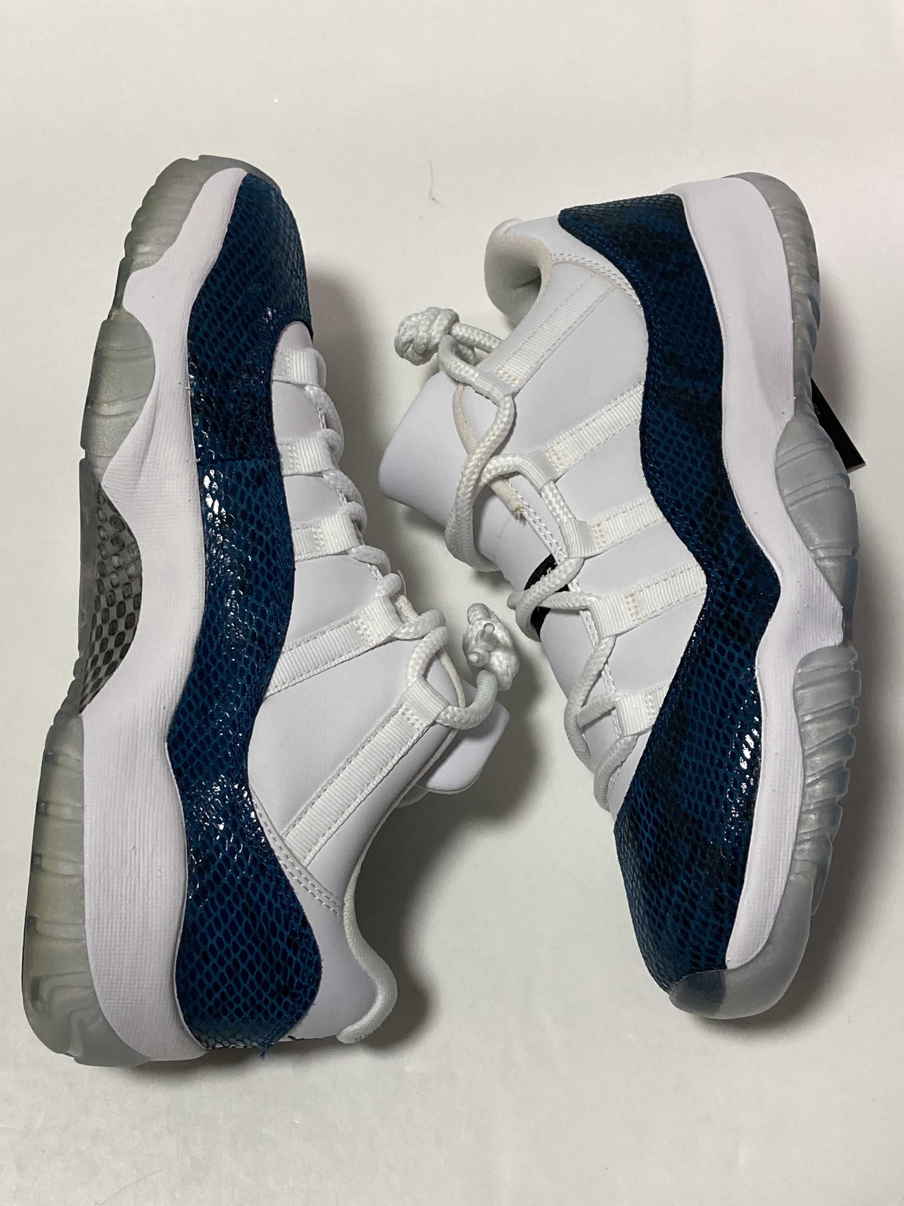 AIR JORDAN 11 LOW "SNAKESKIN"