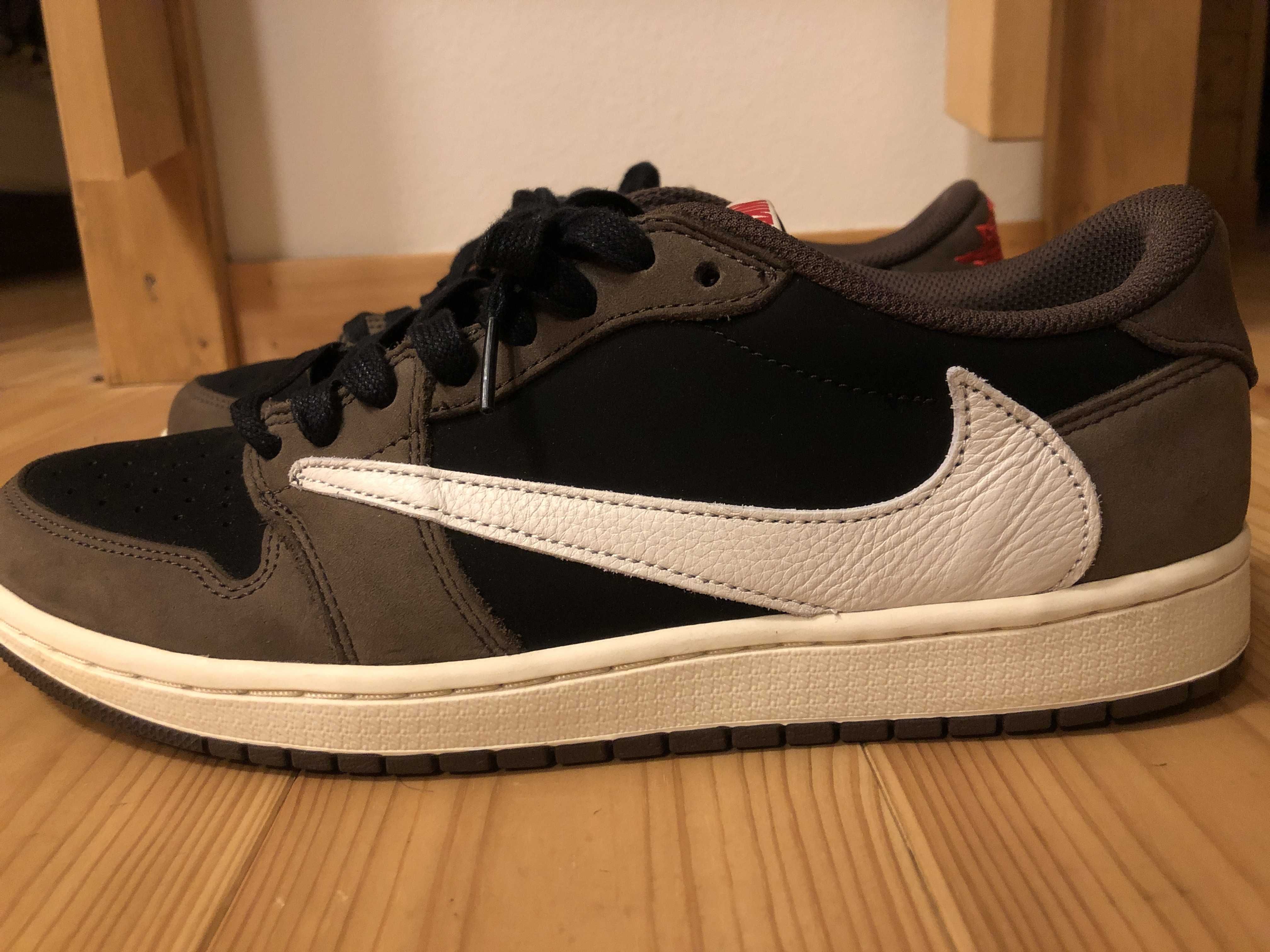 Travis Scott × Nike Air Jordan 1 Low OG SP-T "Black/Dark Mocha"