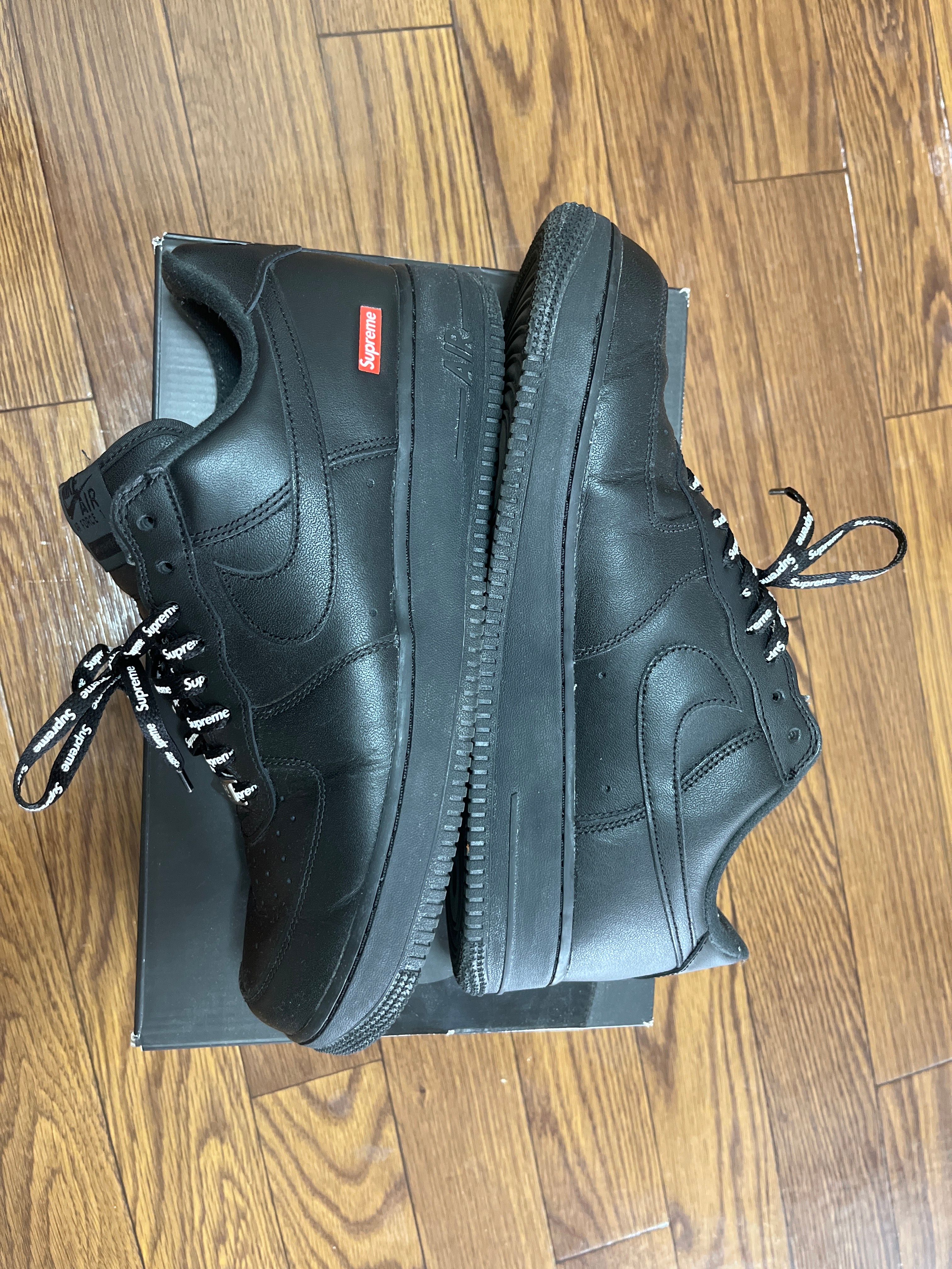 Supreme × Nike Air Force 1 Low "Black"