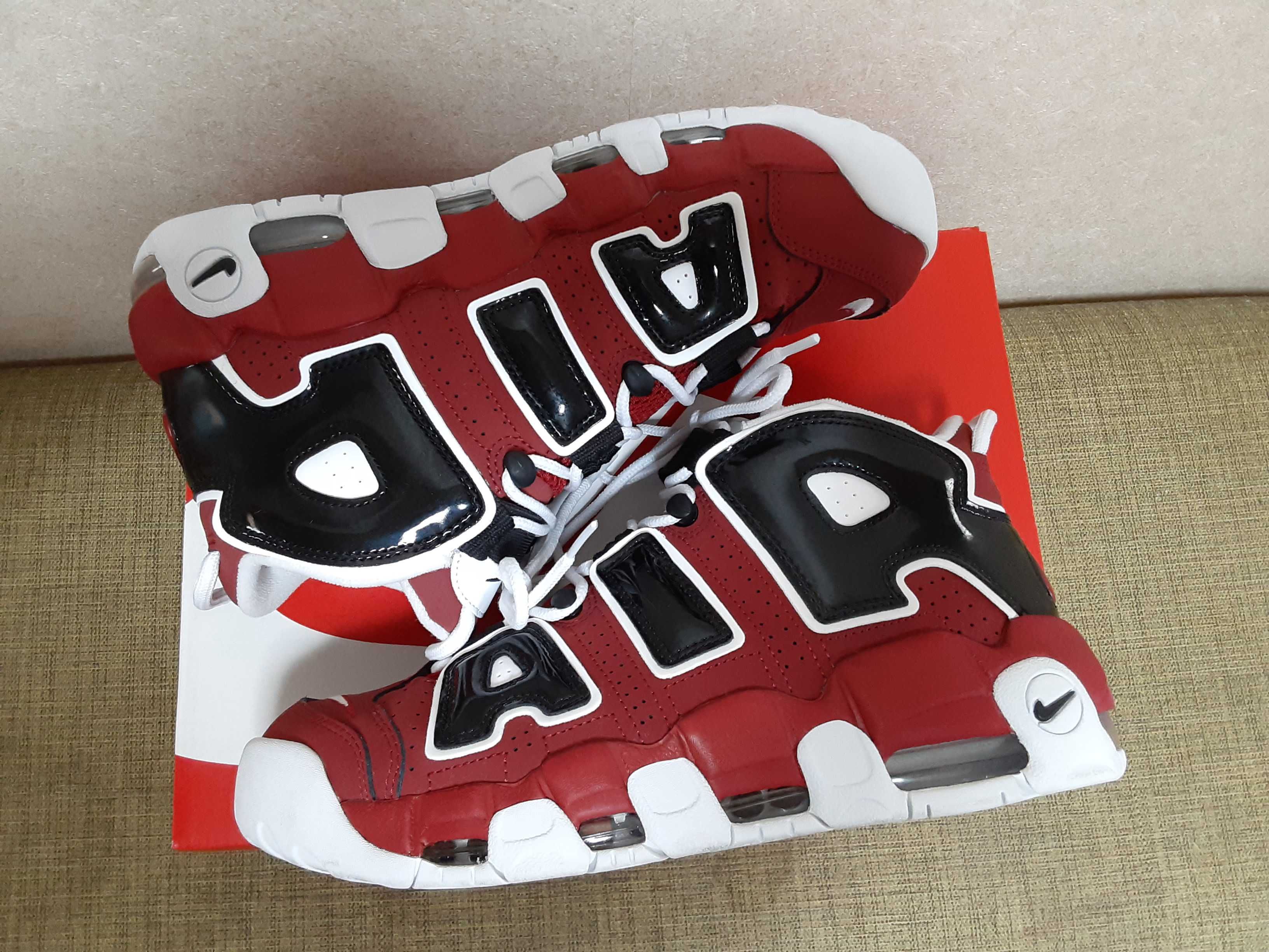 Nike Air More Uptempo ’96 "Black and Varsity Red" (2021)