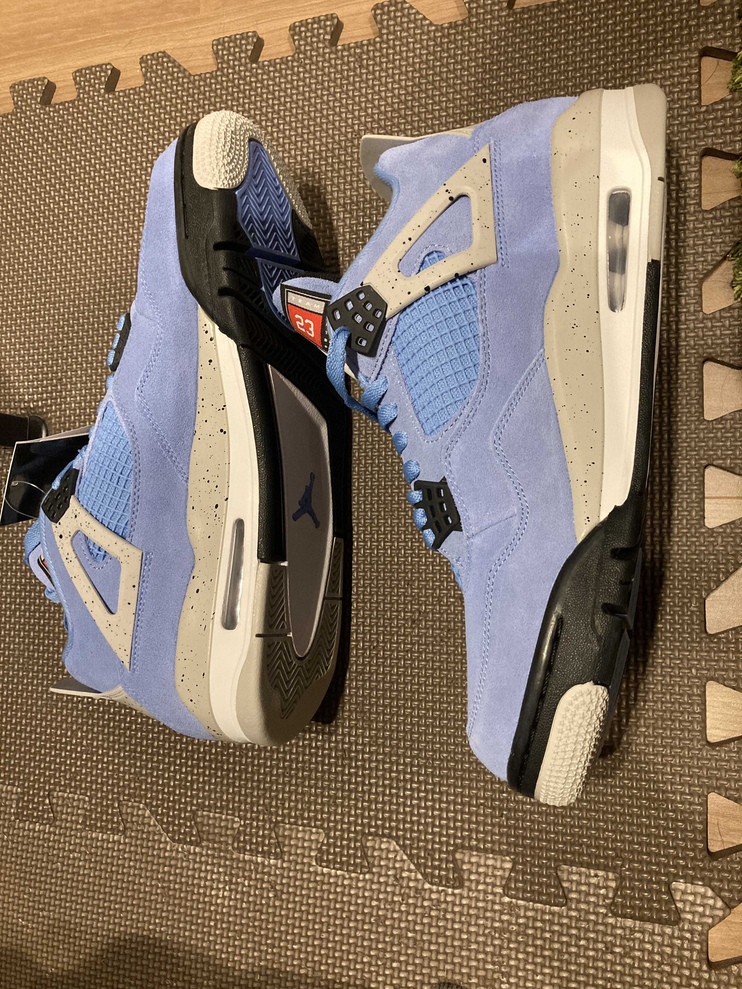 Nike Air Jordan 4 "University Blue"