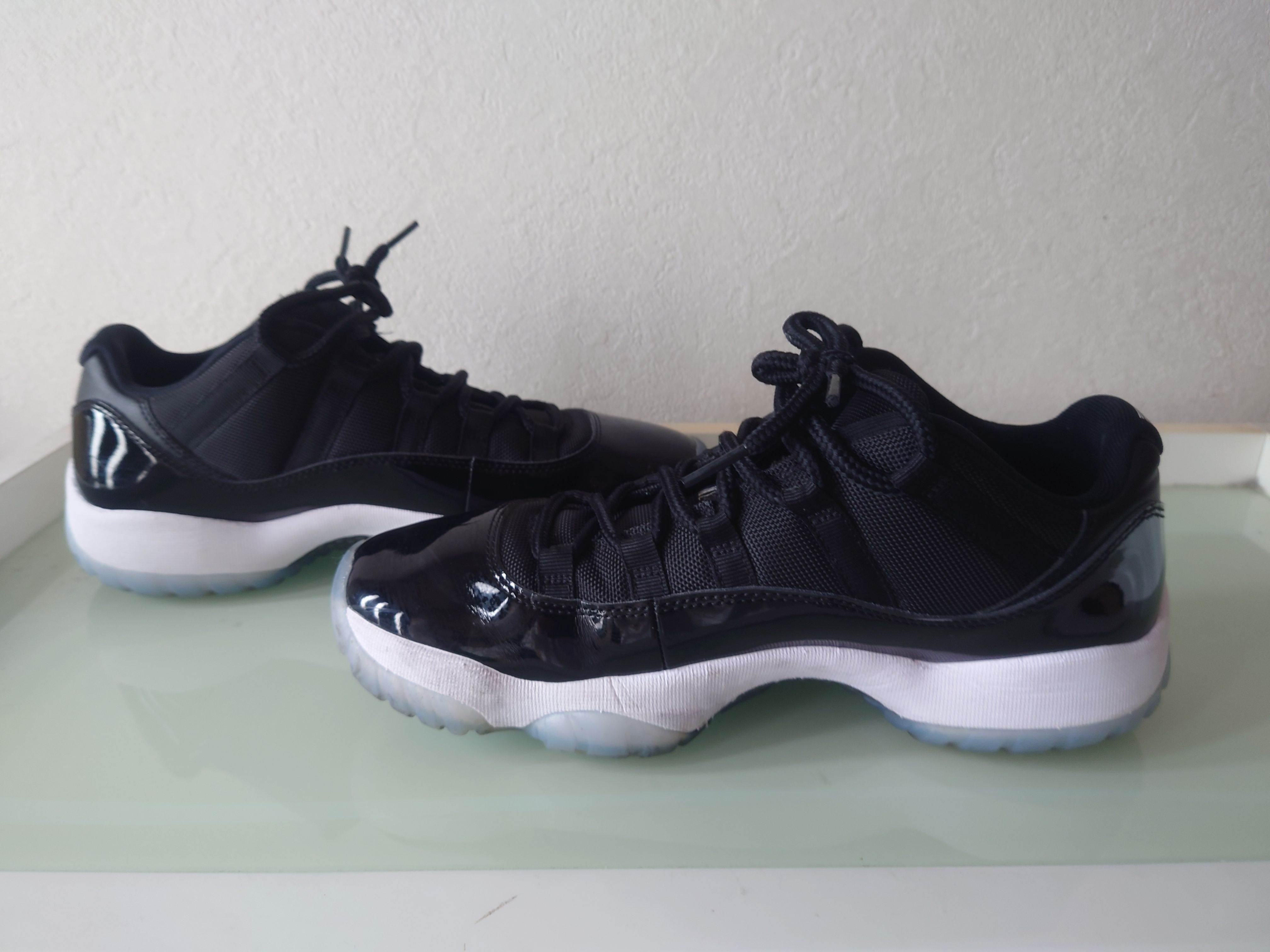 Nike Air Jordan 11 Retro Low "Black and Varsity Royal/Space Jam"