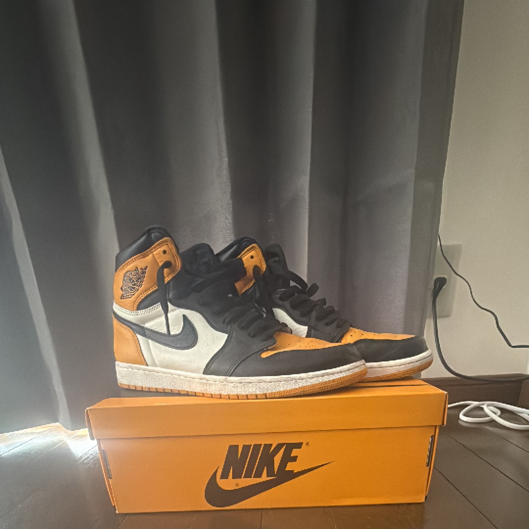 Nike Air Jordan 1 Retro High OG "Taxi"