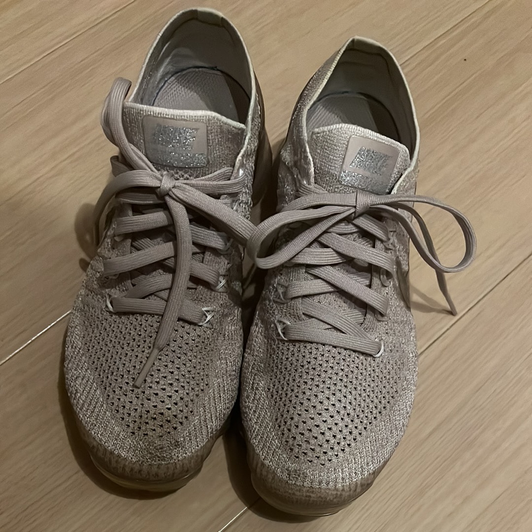 ナイキ ウィメンズ エアヴェイパーマックス フライニット "ストリング"