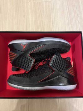 エアジョーダン 32 PF MJデイ ブラックユニバーシティレッド エアジョーダン 32 PF MJデイ ブラックユニバーシティレッド