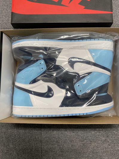 Nike Women's Air Jordan 1 High UNC "Patent Leather"