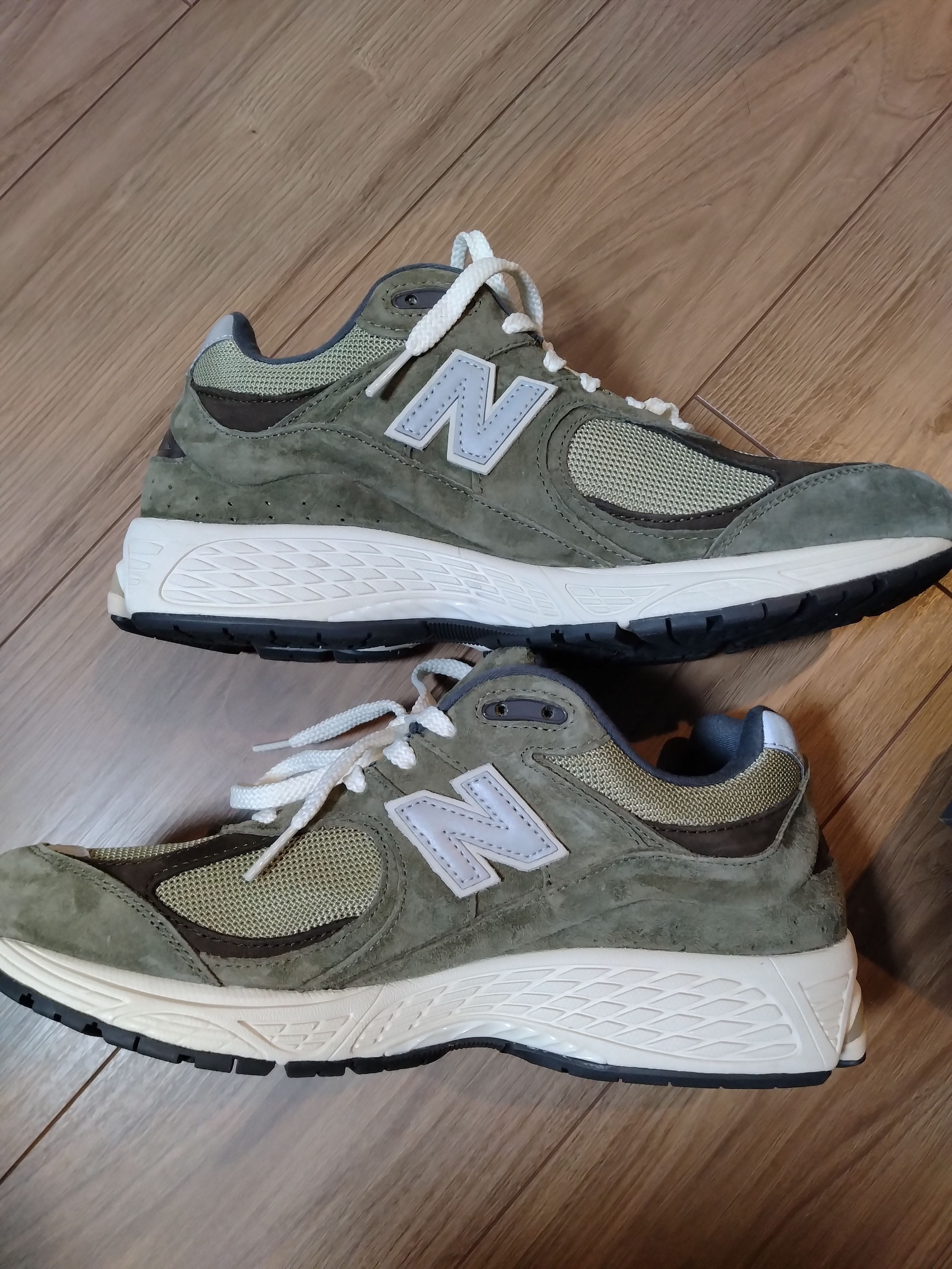 New Balance 2002R "Olive Brown"