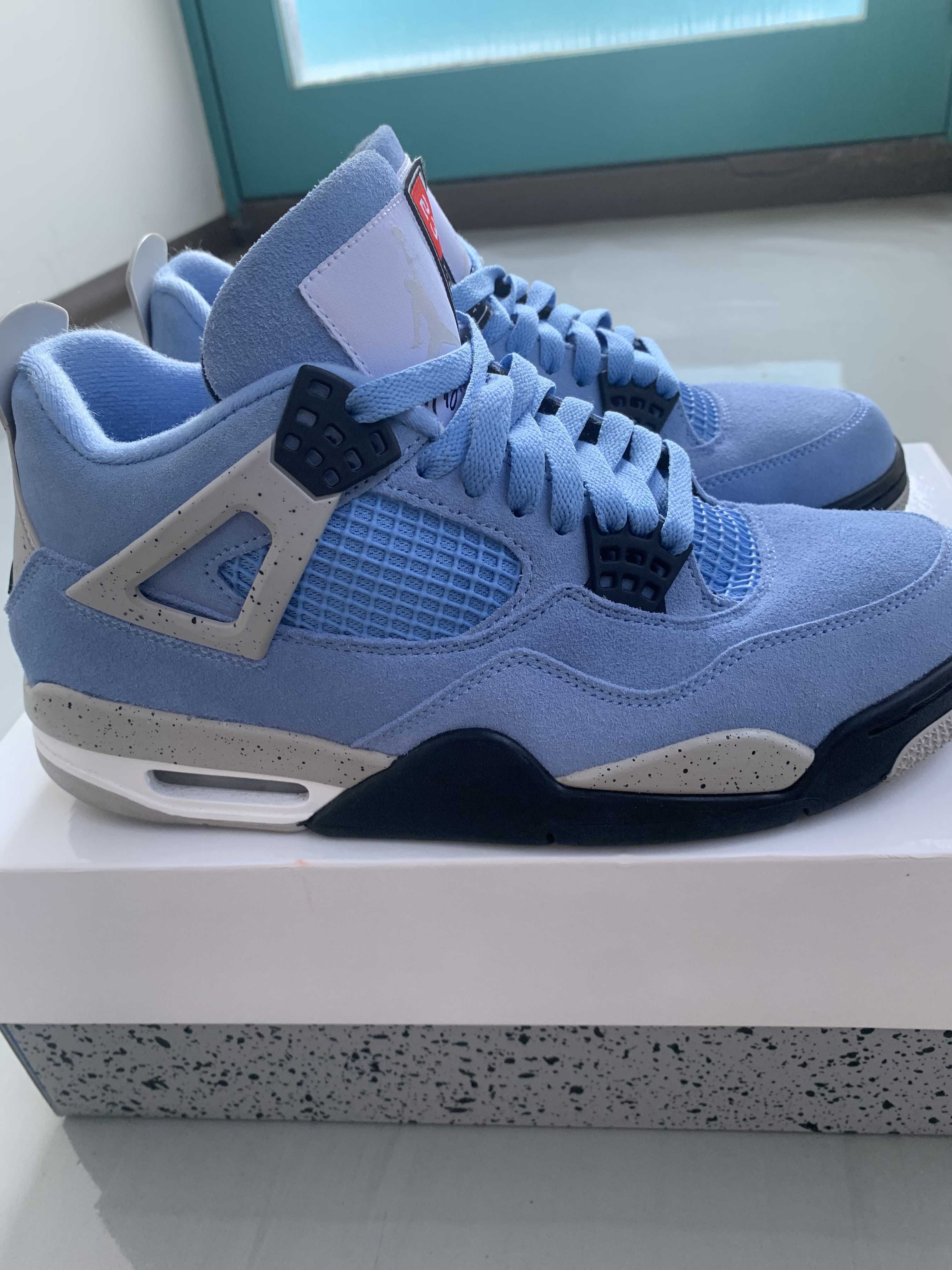 Nike Air Jordan 4 "University Blue"