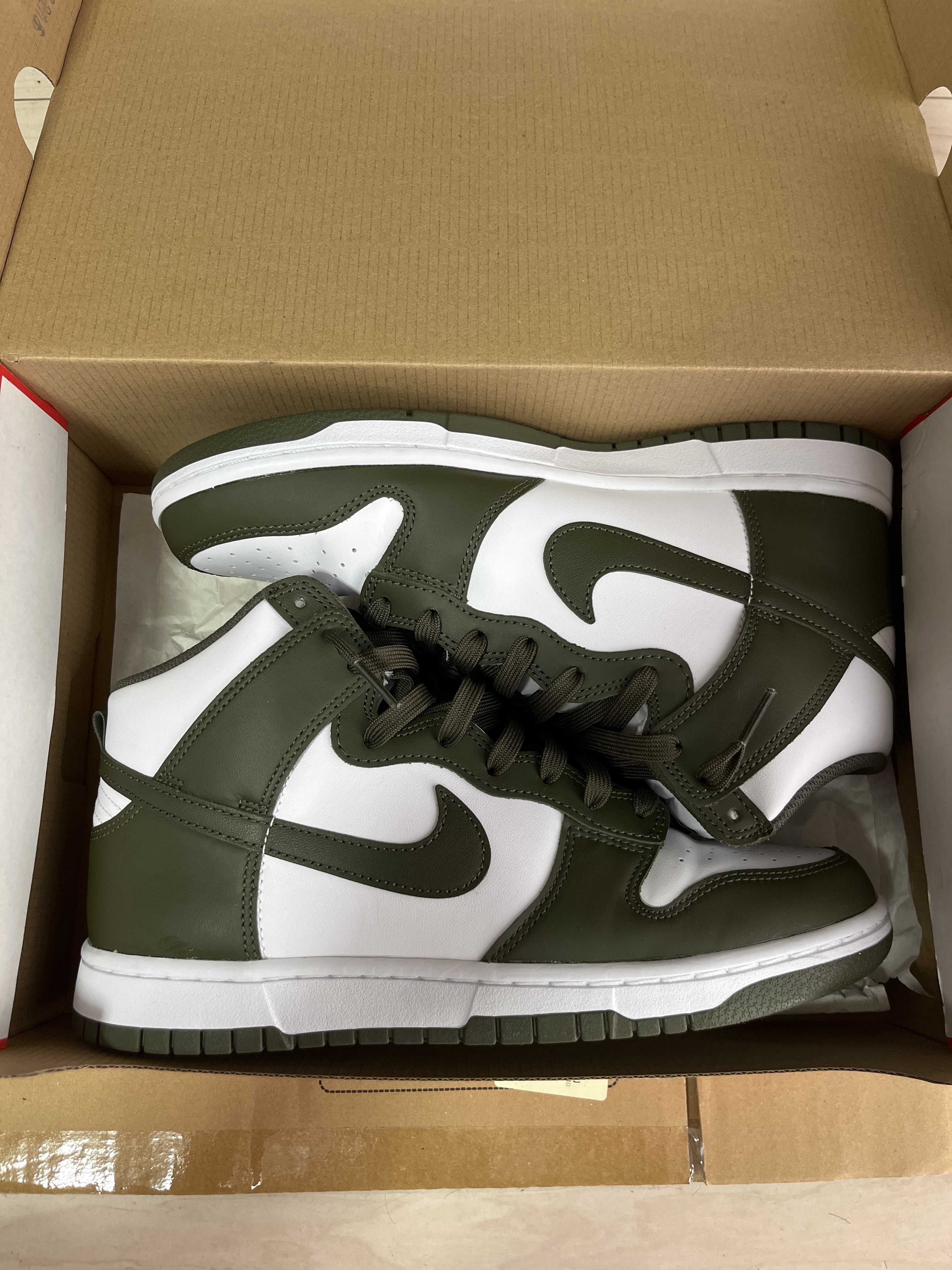 Nike Dunk High "Championship Khaki"