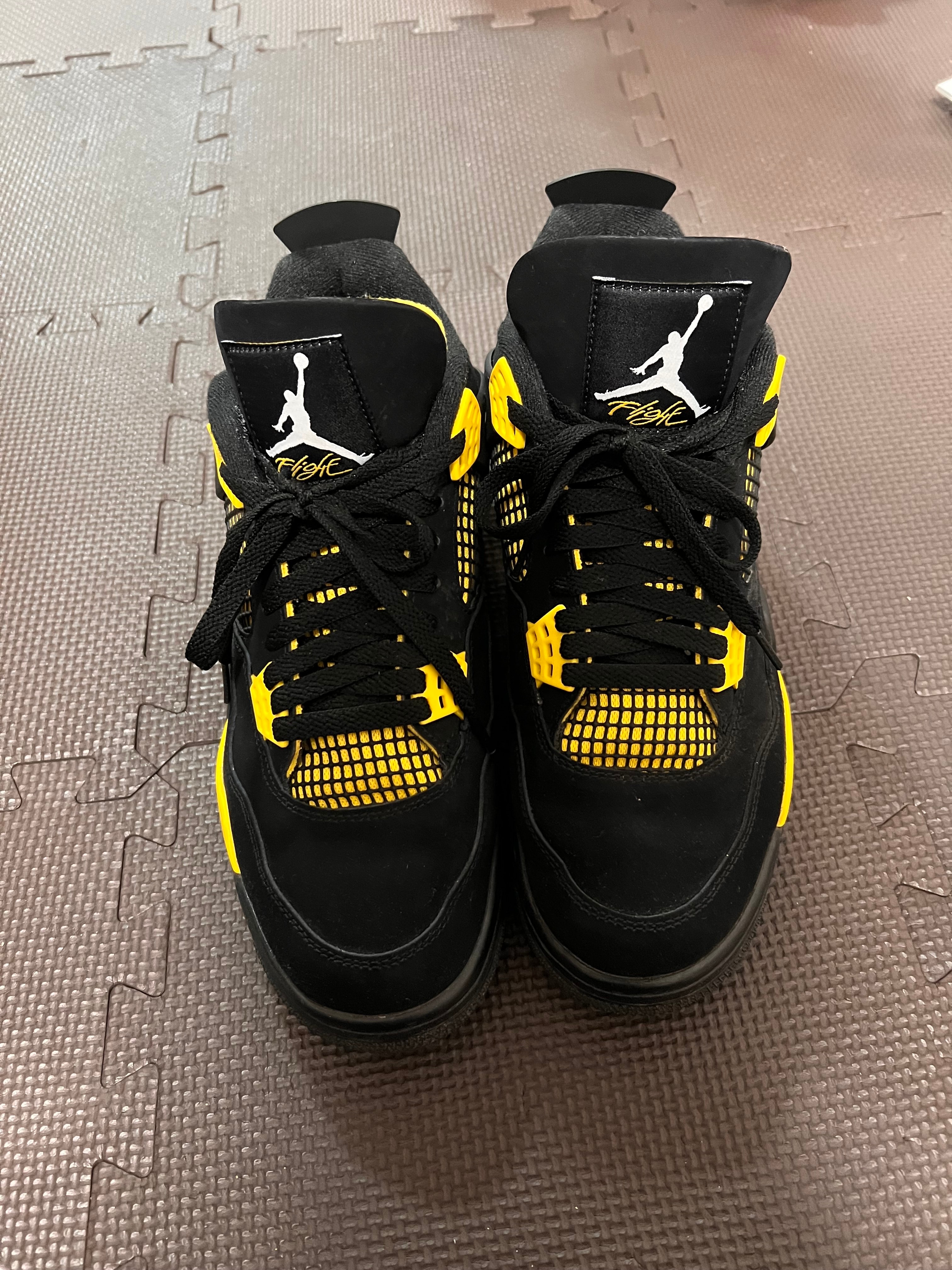 Nike Air Jordan 4 Retro "Thunder"(2023)