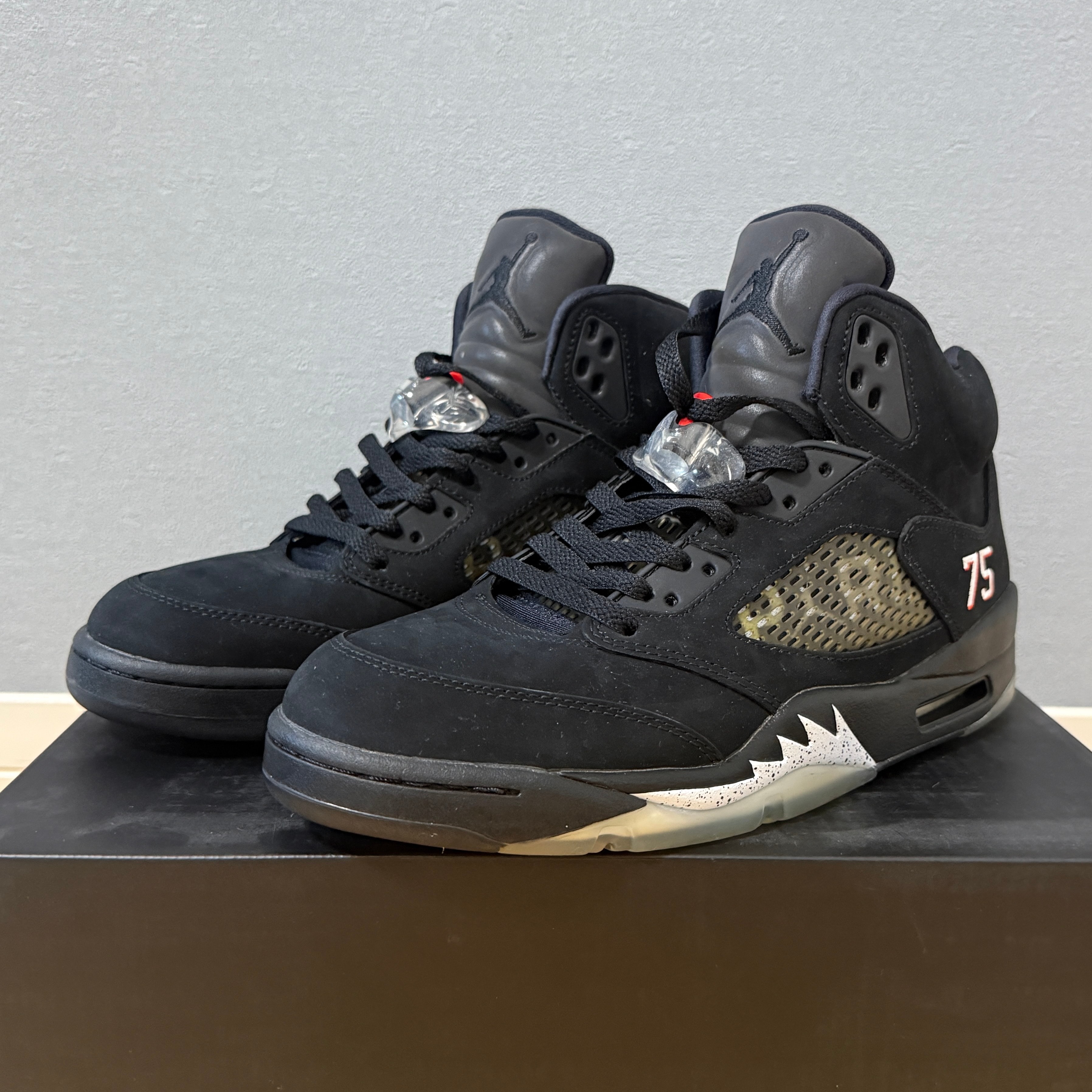 NIKE AIR JORDAN 5 PARIS SAINT-GERMAIN BLACK/CEMENT GREY