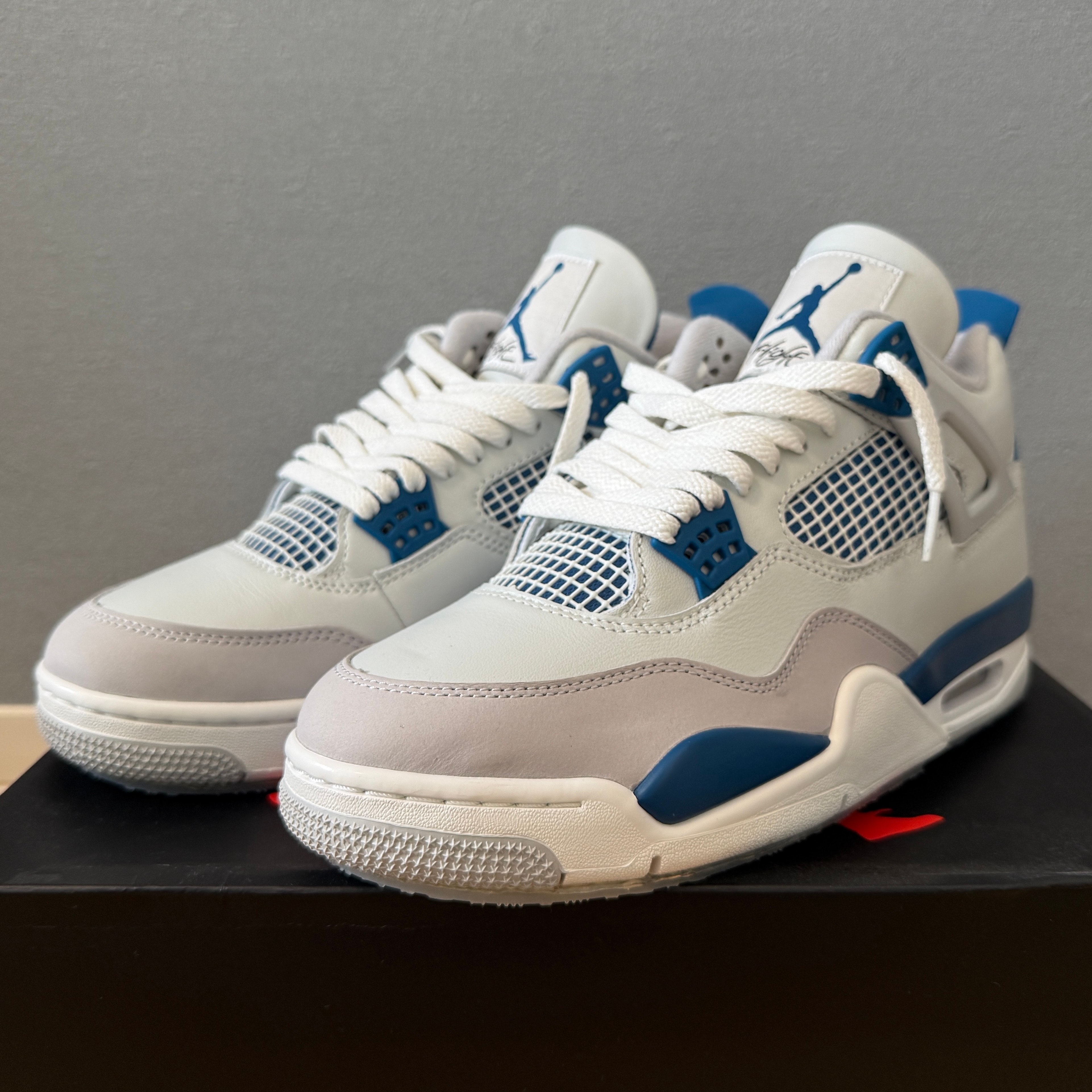Nike Air Jordan 4 Retro "Industrial Blue"