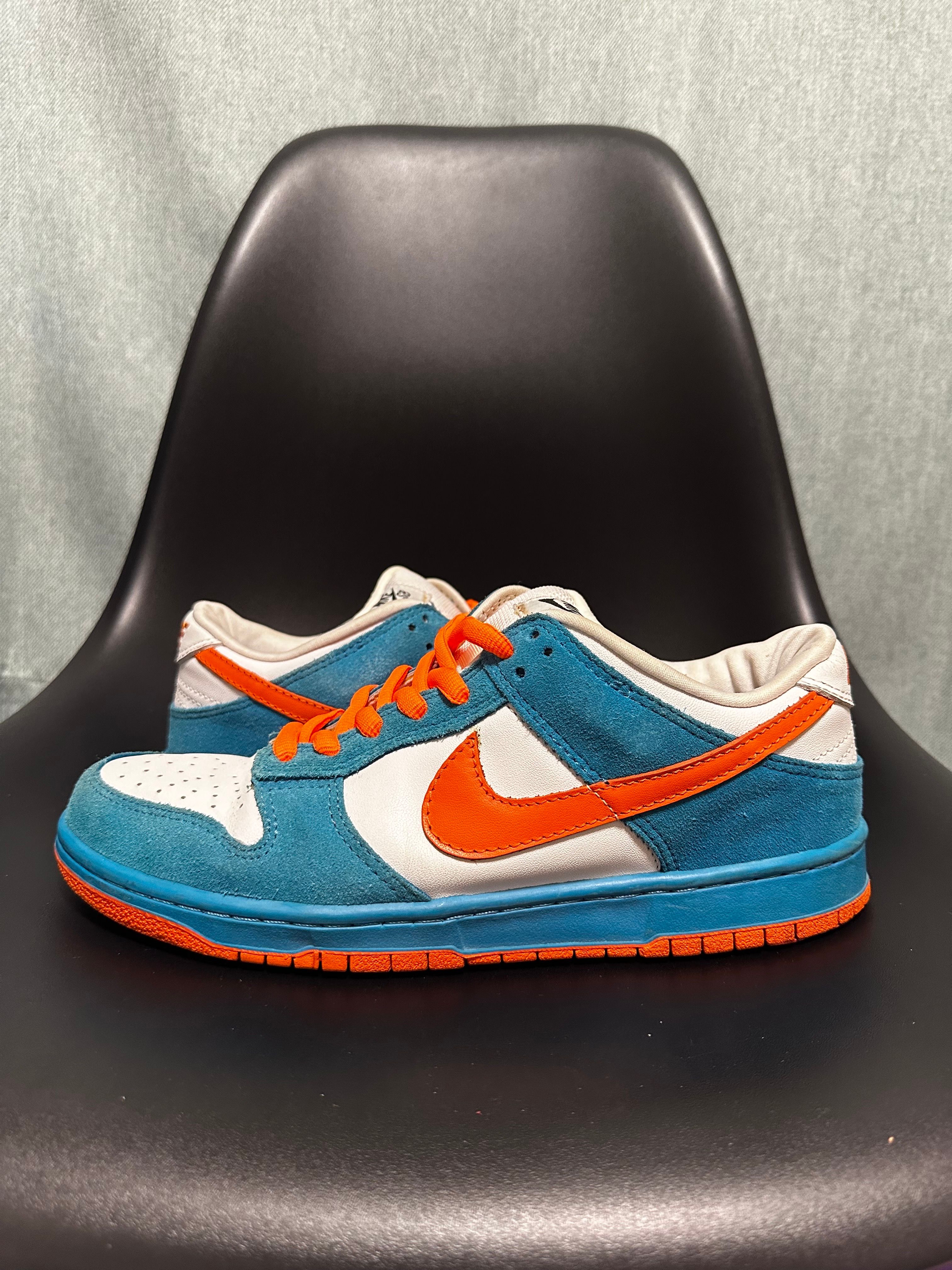 Nike SB Dunk Low EMB "Miami"