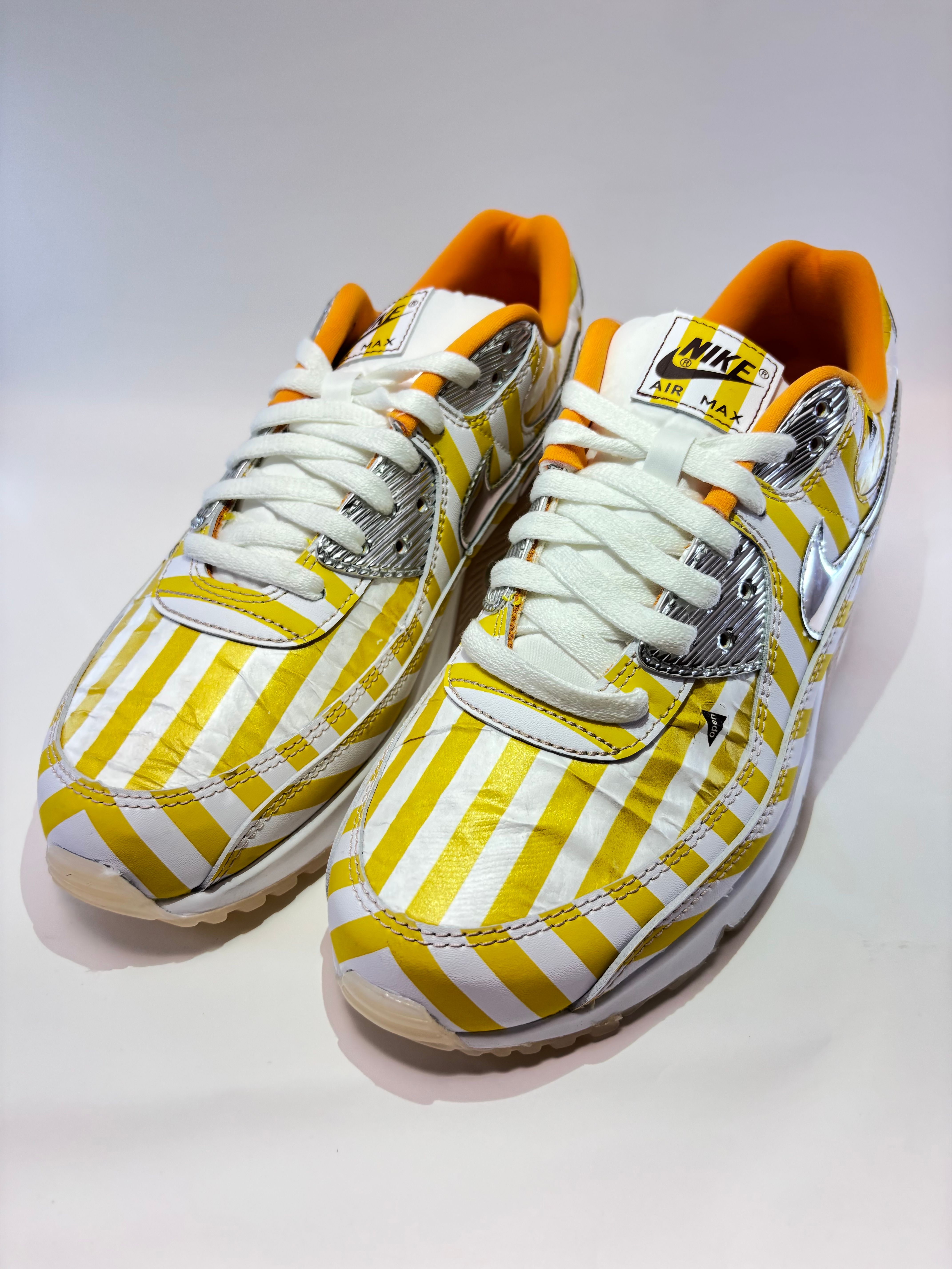 Nike Air Max 90 SE "Swoosh Mart/Chicken"