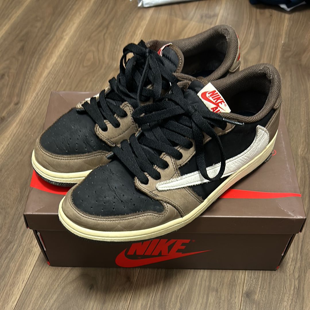 Travis Scott × Nike Air Jordan 1 Low OG SP-T "Black/Dark Mocha"