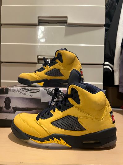NIKE AIR JORDAN 5 MICHIGANの新品/中古フリマ(通販)|スニダン