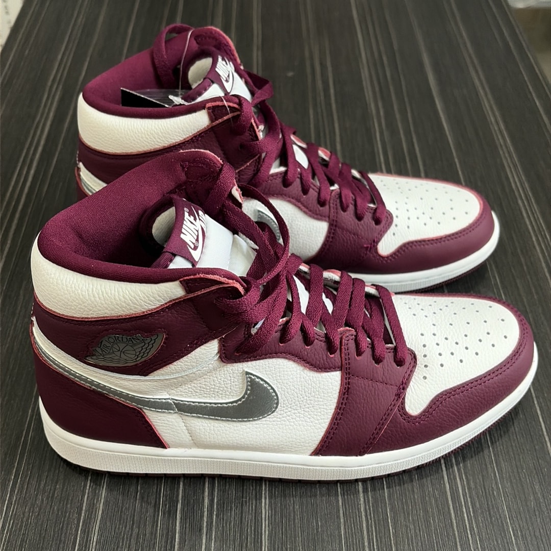 Nike Air Jordan 1 High OG "Bordeaux"