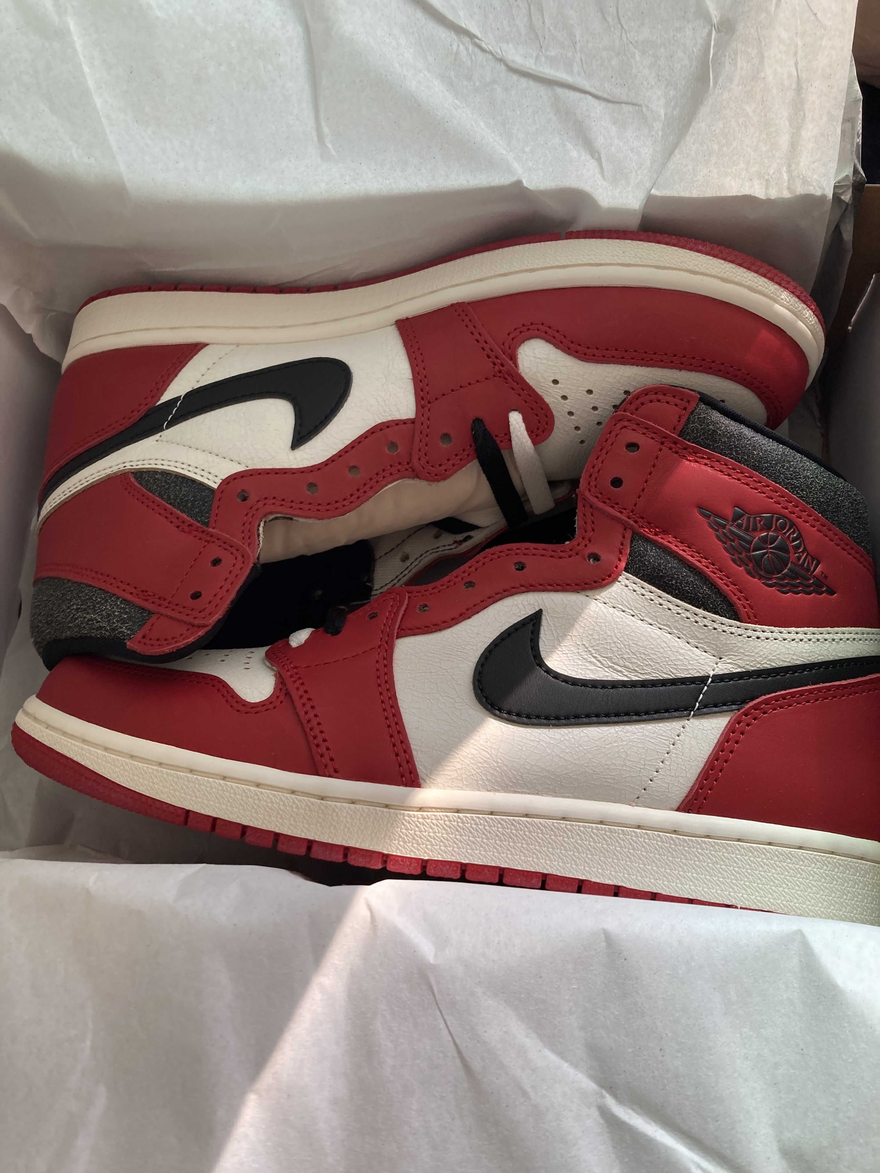 Nike Air Jordan 1 High OG "Lost & Found/Chicago"